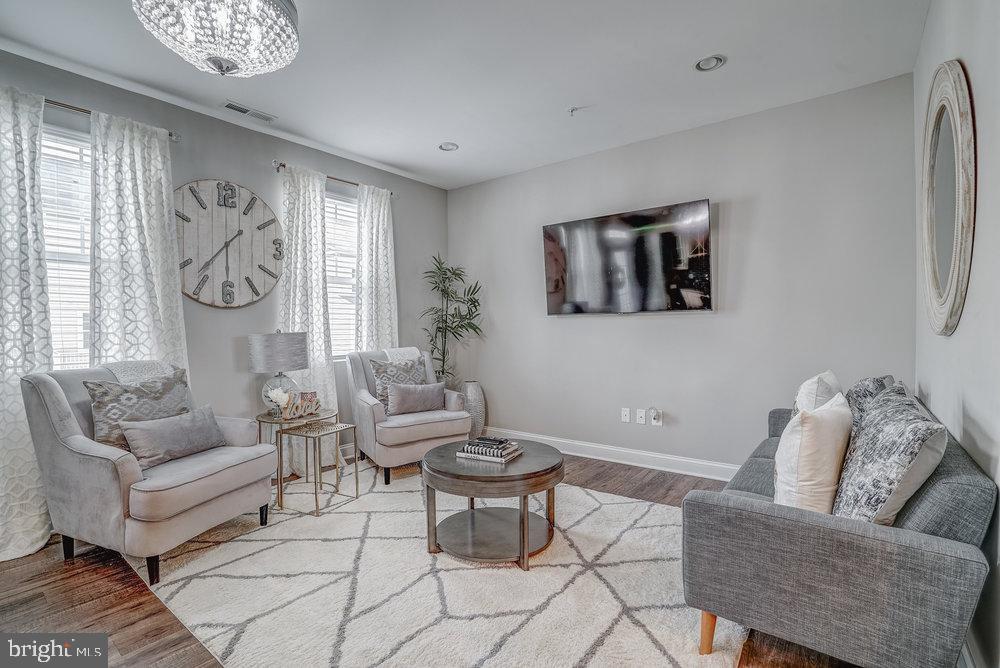 WESTVIEW SOUTH - Residential