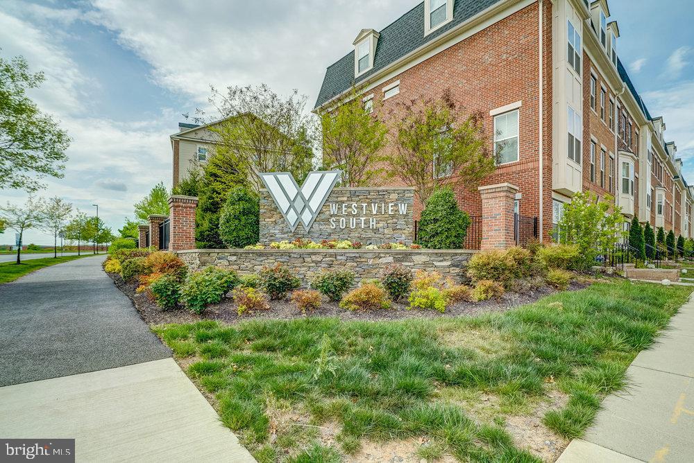 WESTVIEW SOUTH - Residential