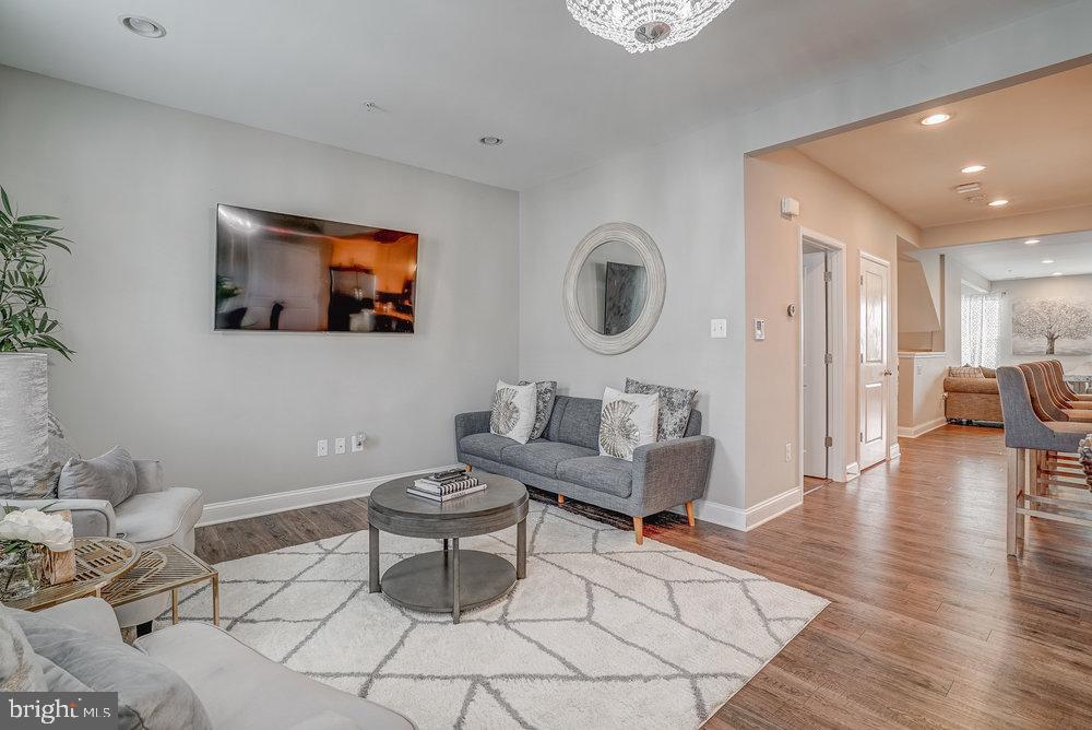 WESTVIEW SOUTH - Residential