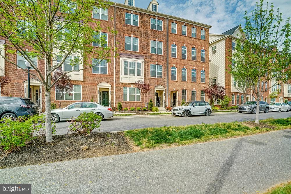 WESTVIEW SOUTH - Residential