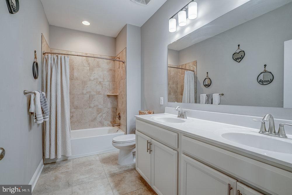 WESTVIEW SOUTH - Residential