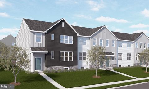 Townhouse For Sale - 4 N Conifer Drive<br/> ELIZABETHTOWN, PA 17022