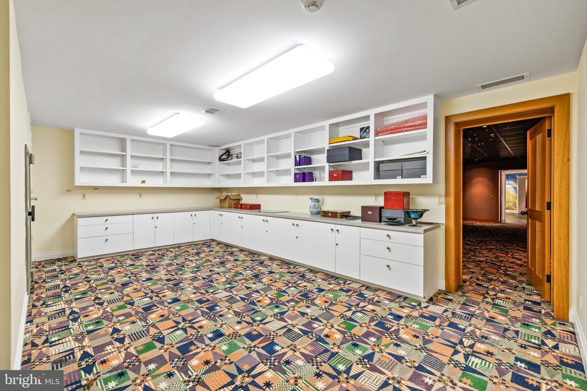 OAK HILL - Residential