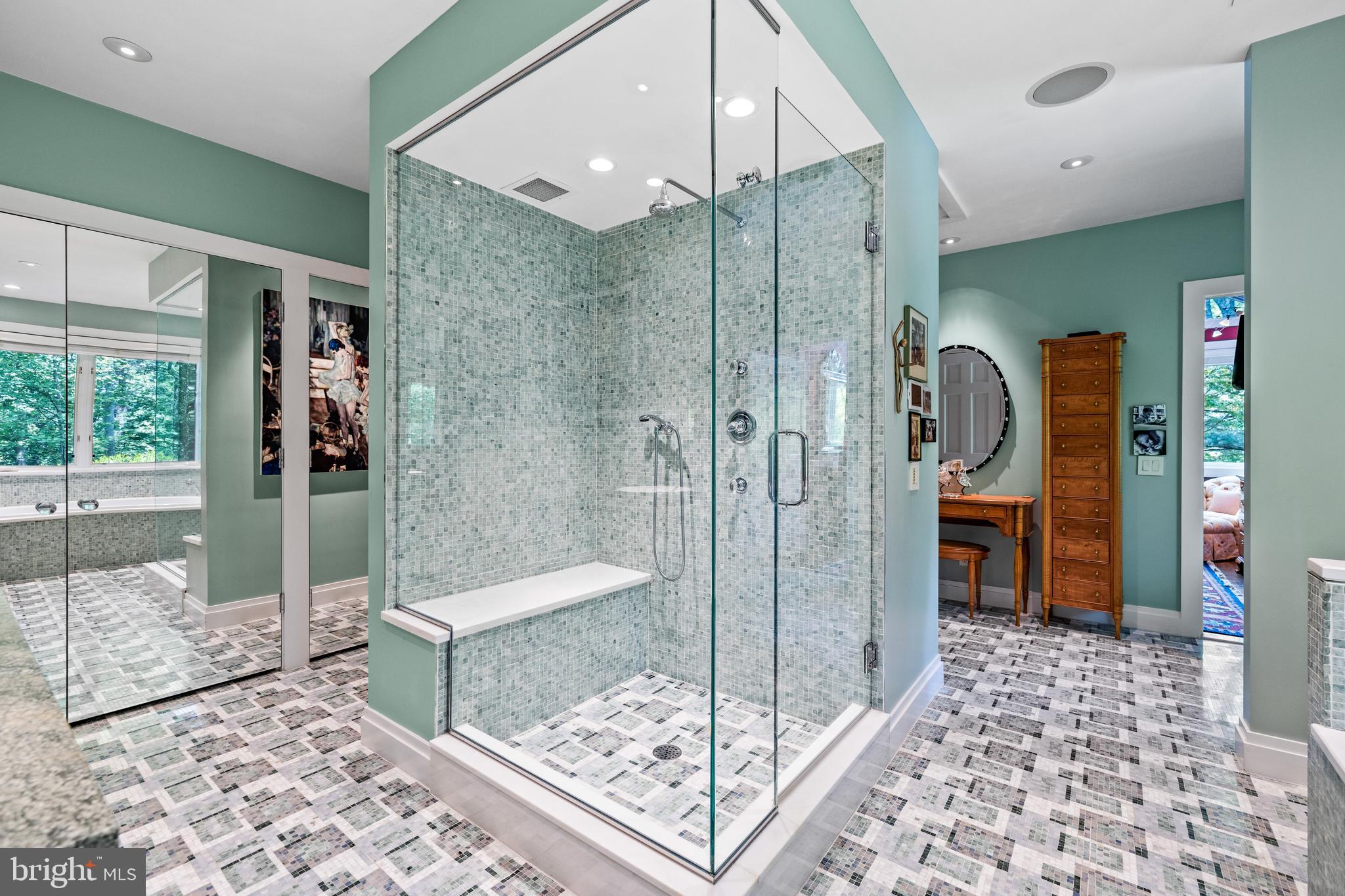 OAK HILL - Residential