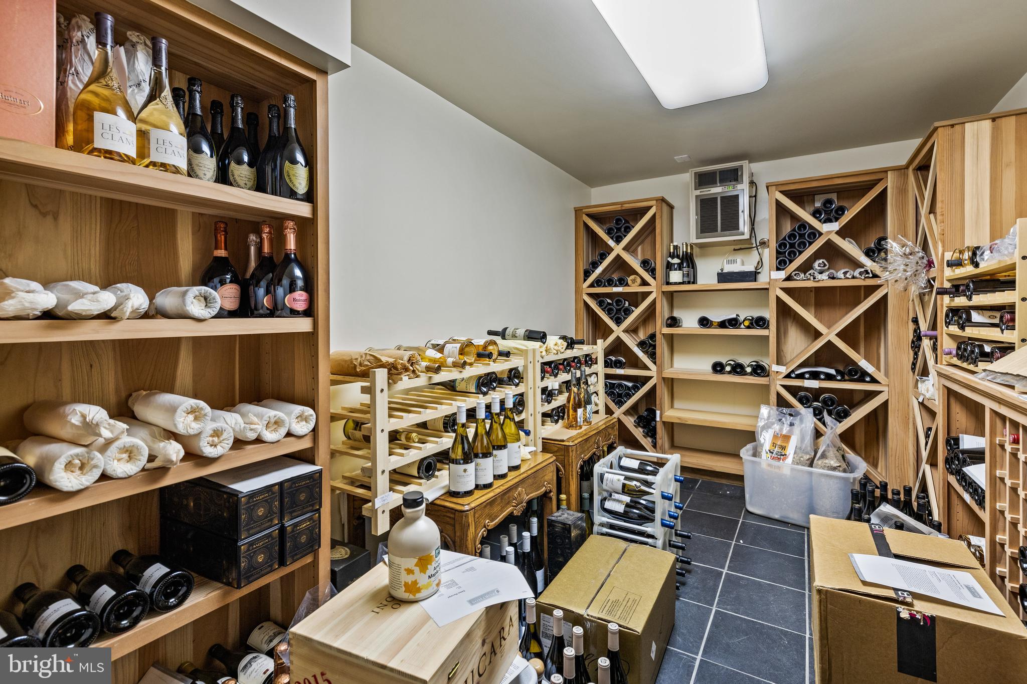 OAK HILL - Residential