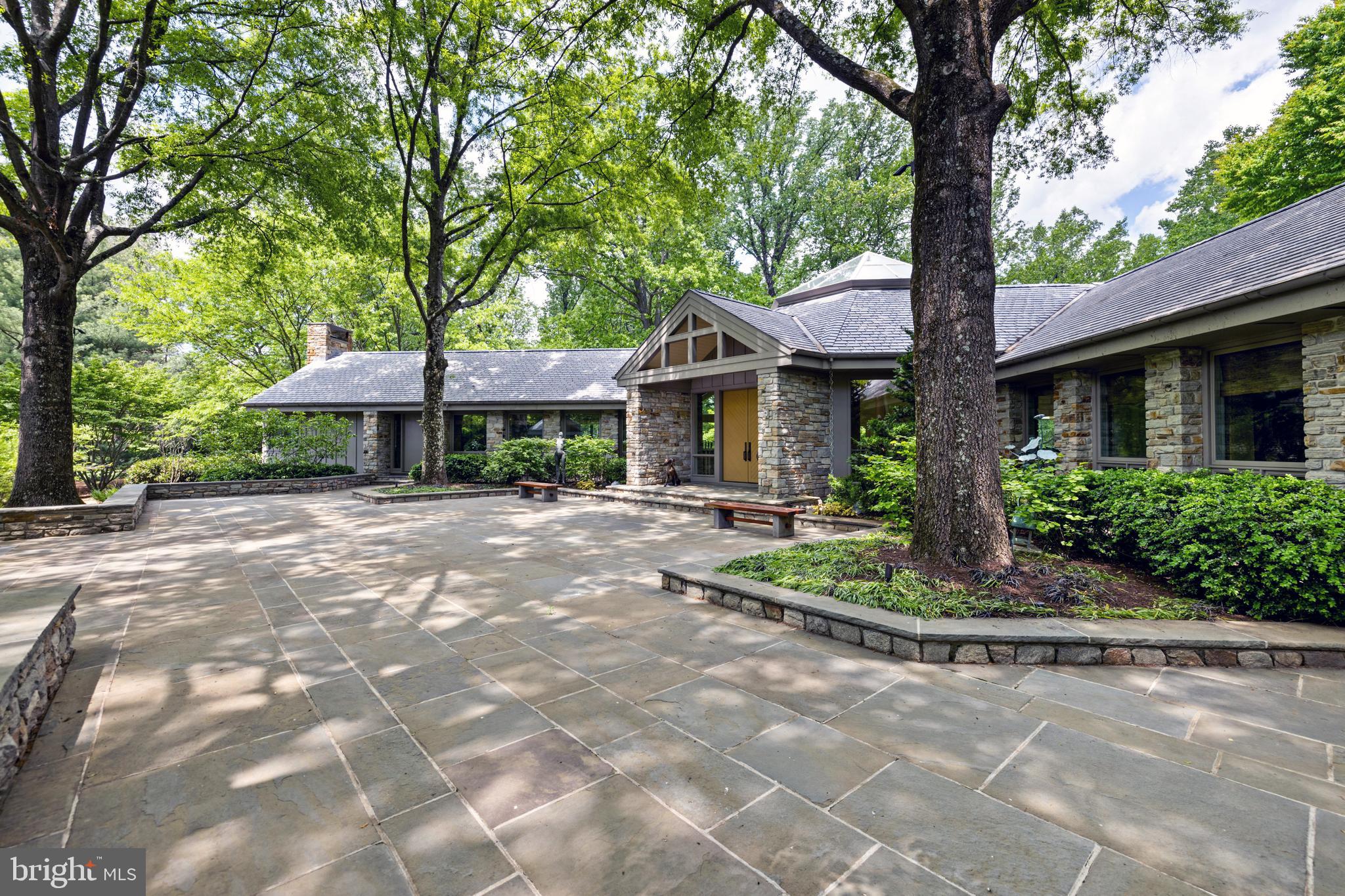 OAK HILL - Residential