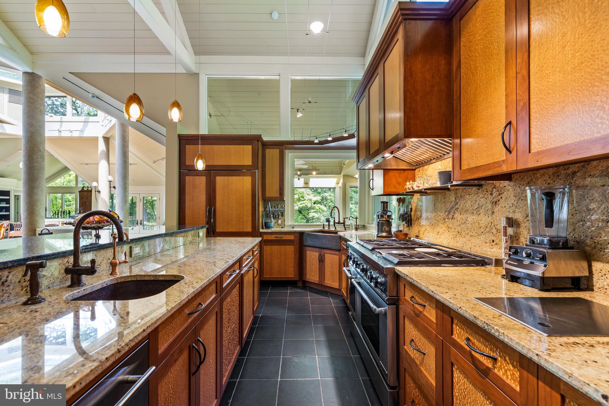 OAK HILL - Residential