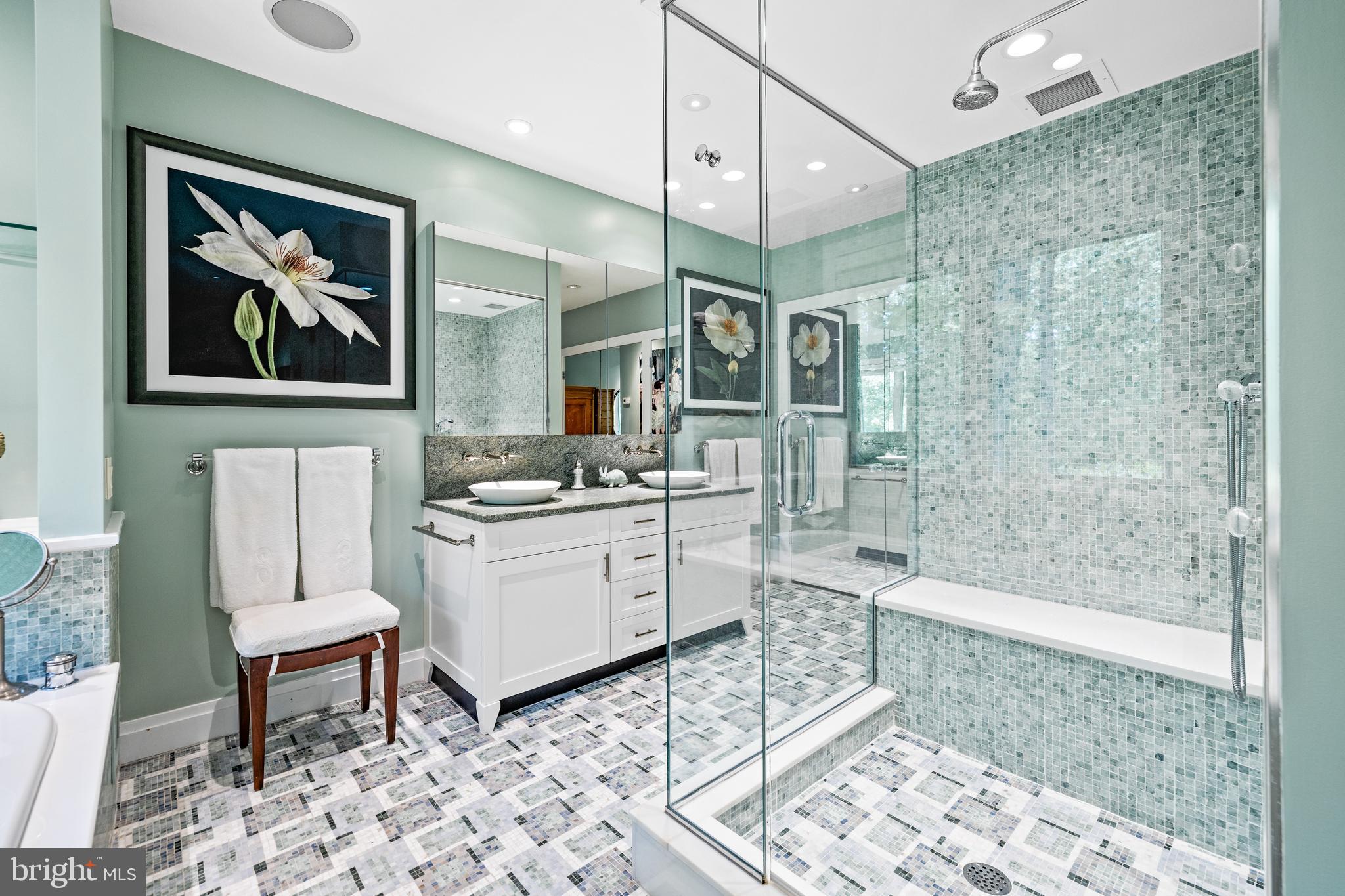 OAK HILL - Residential