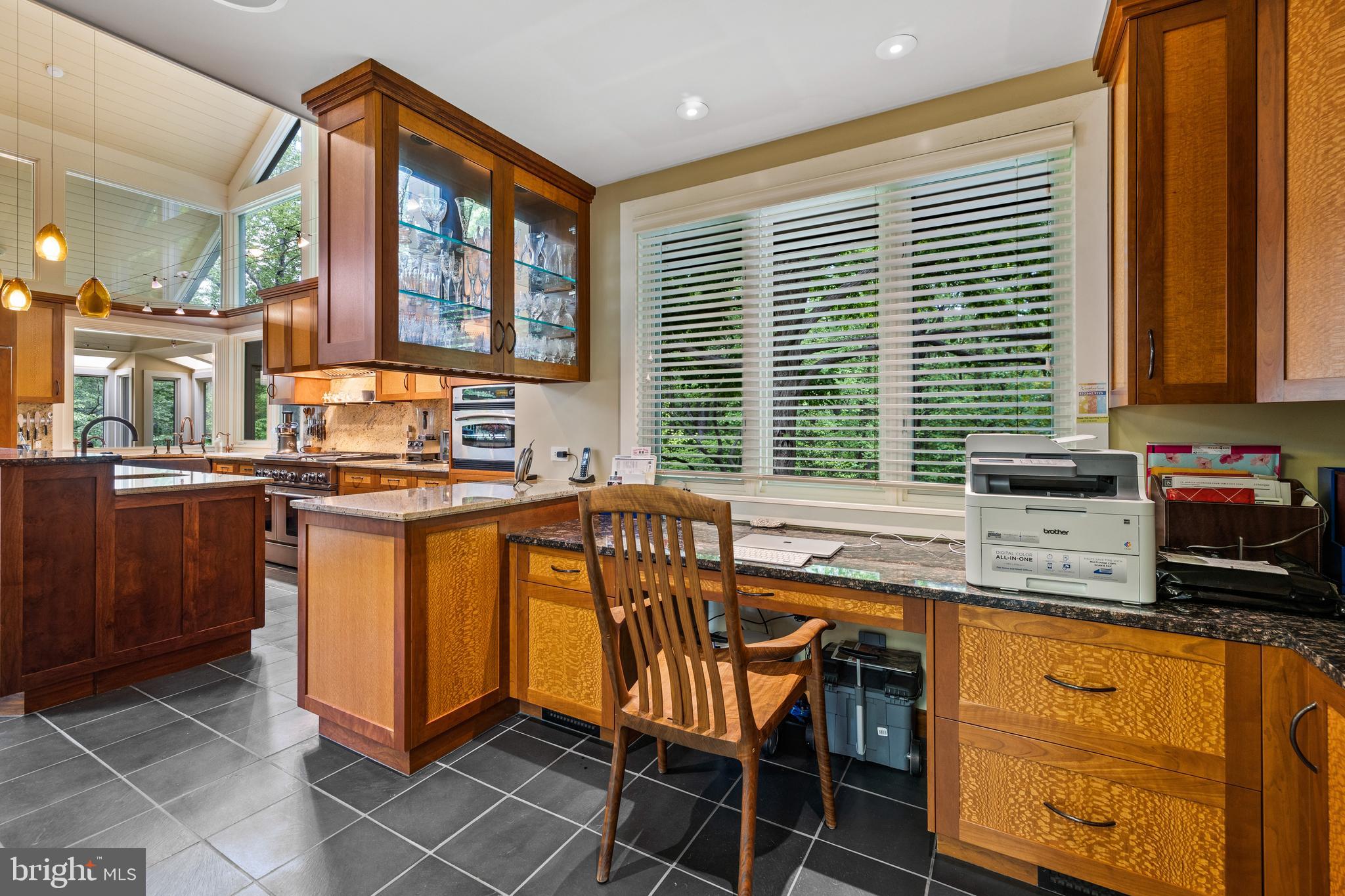 OAK HILL - Residential