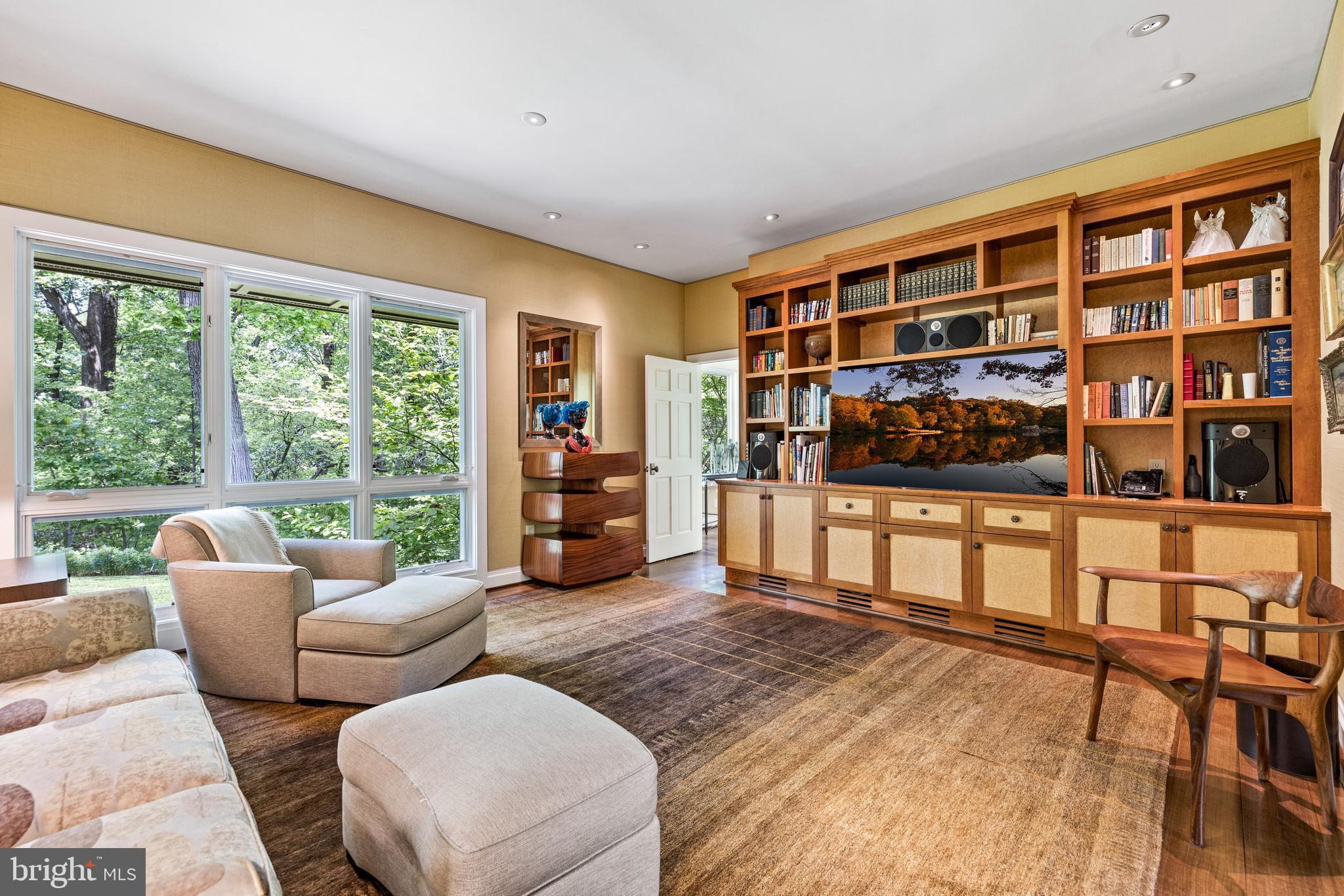 OAK HILL - Residential