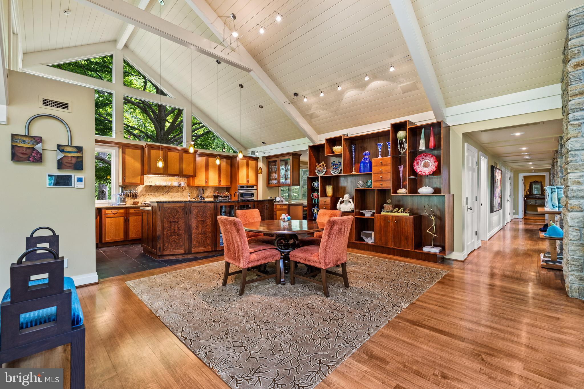 OAK HILL - Residential