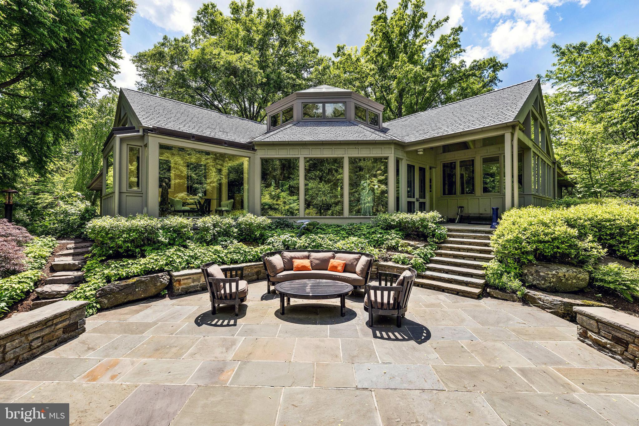 OAK HILL - Residential