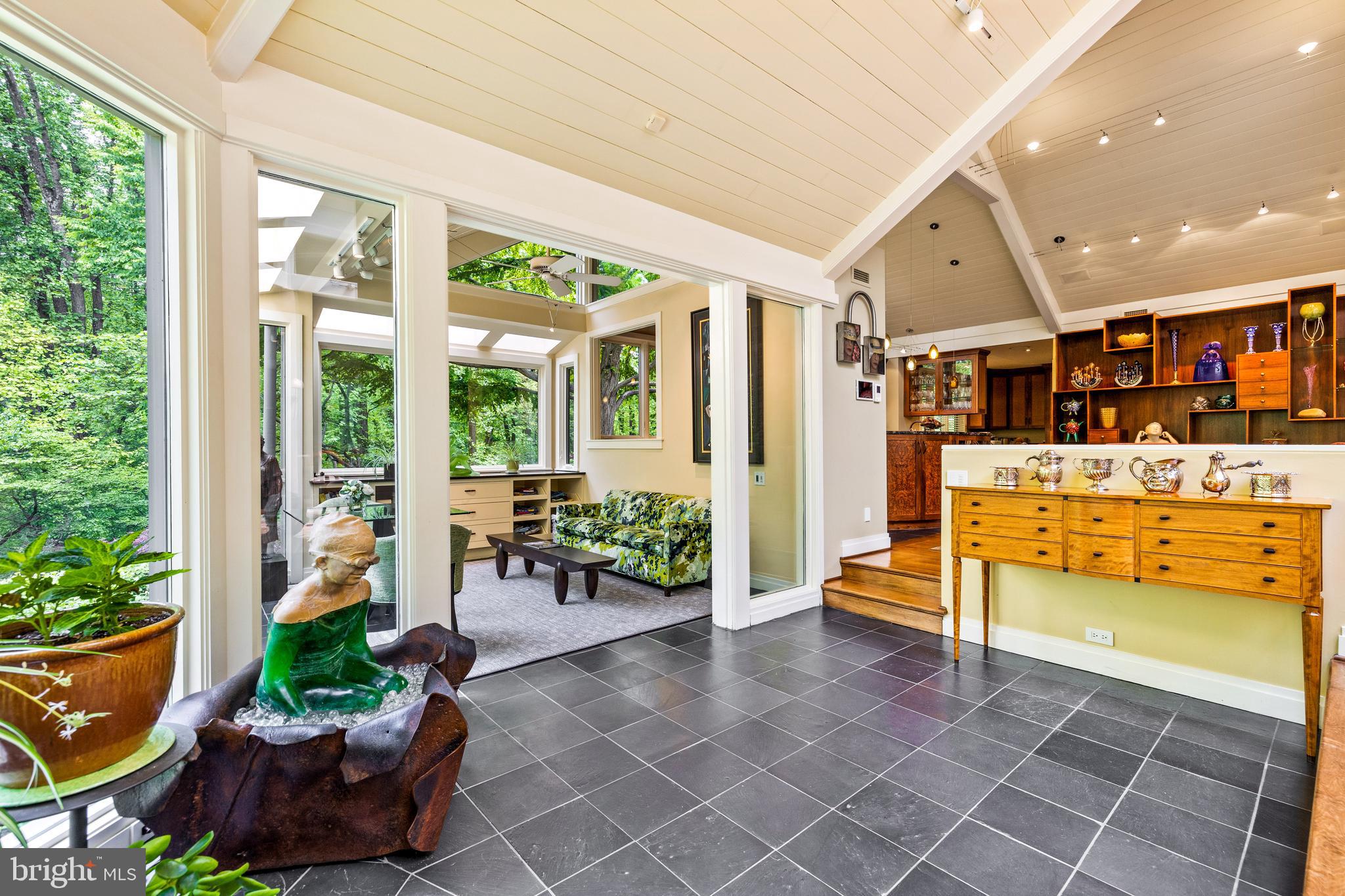 OAK HILL - Residential