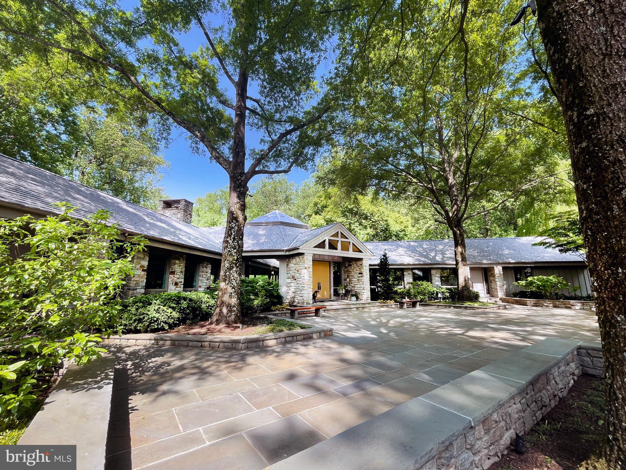 OAK HILL - Residential