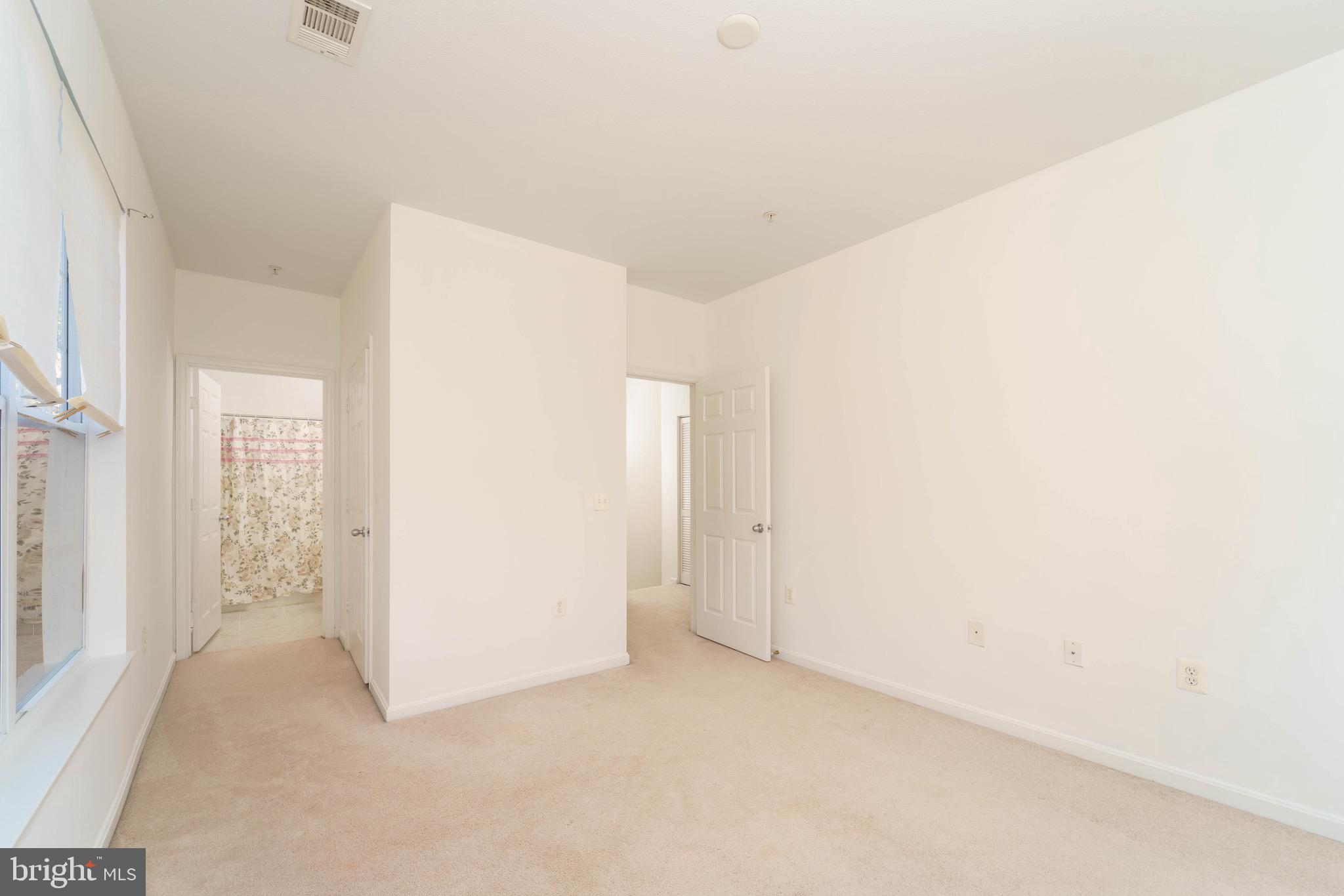 FAIRFAX RIDGE - Residential Lease