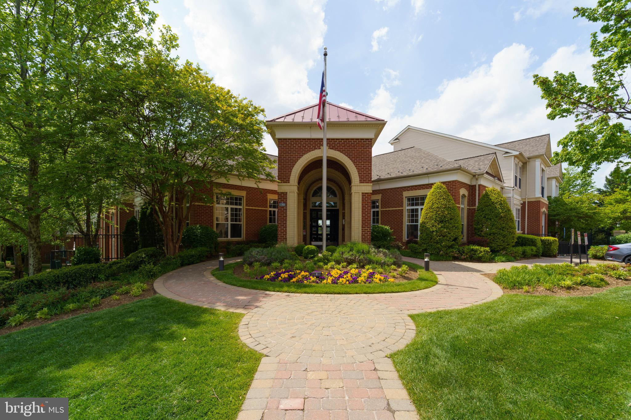 FAIRFAX RIDGE - Residential Lease