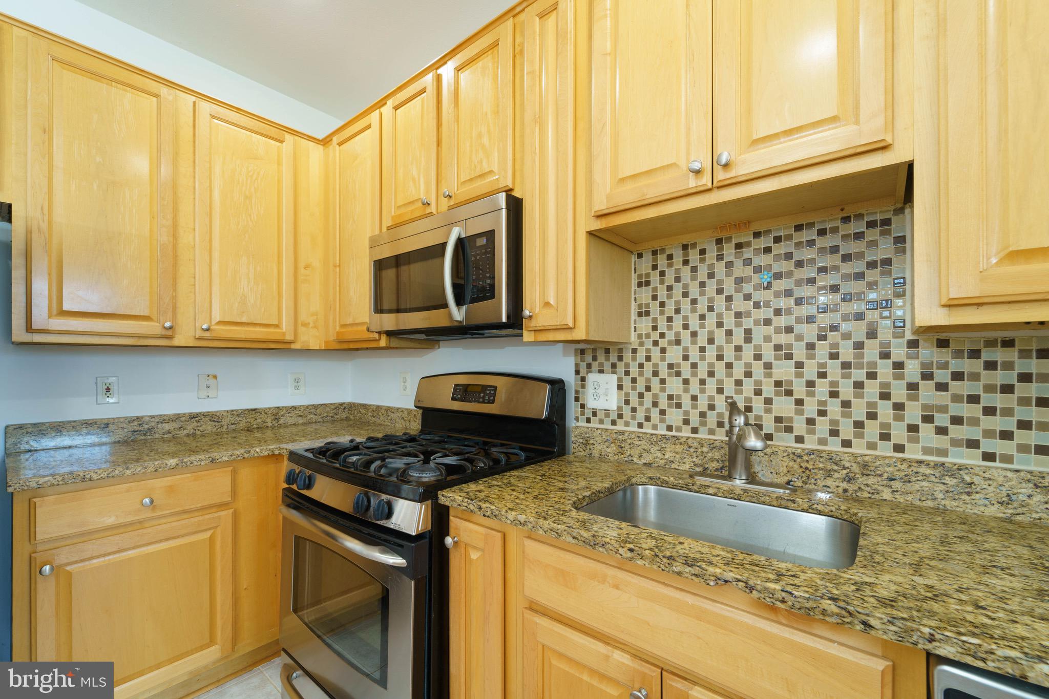 FAIRFAX RIDGE - Residential Lease