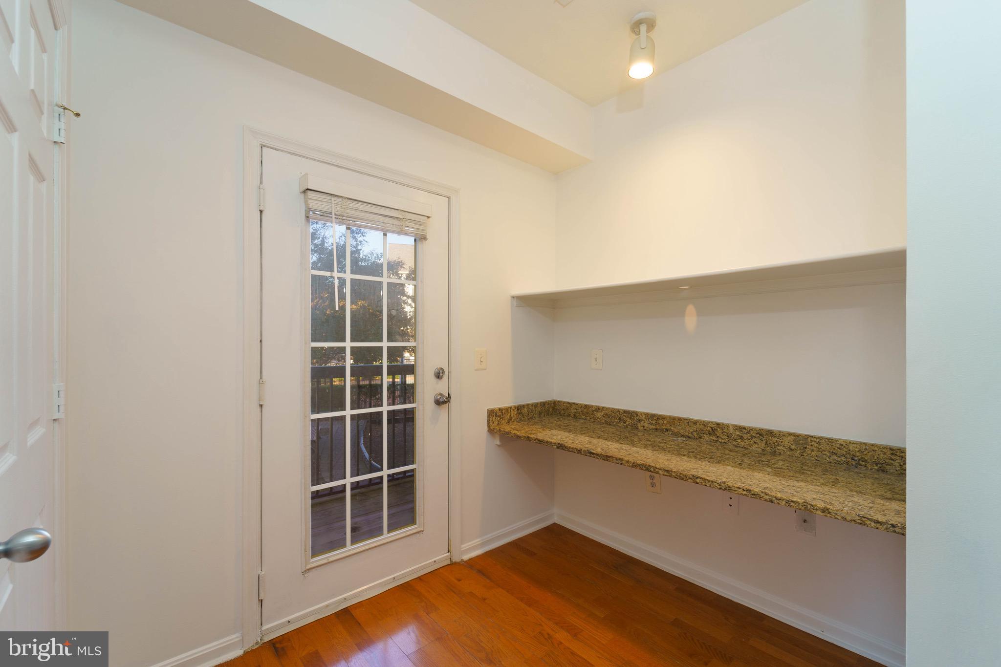 FAIRFAX RIDGE - Residential Lease