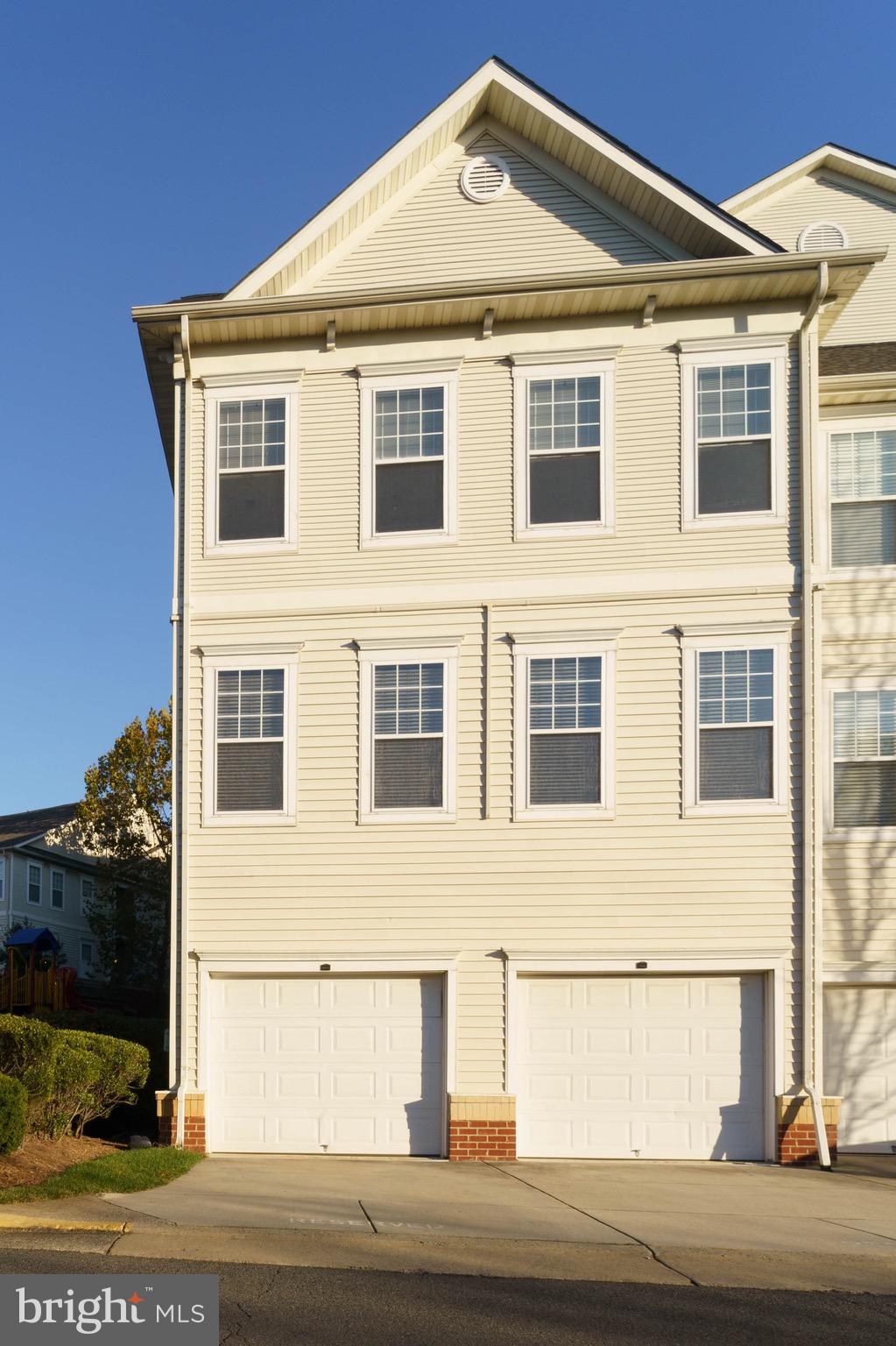 FAIRFAX RIDGE - Residential Lease