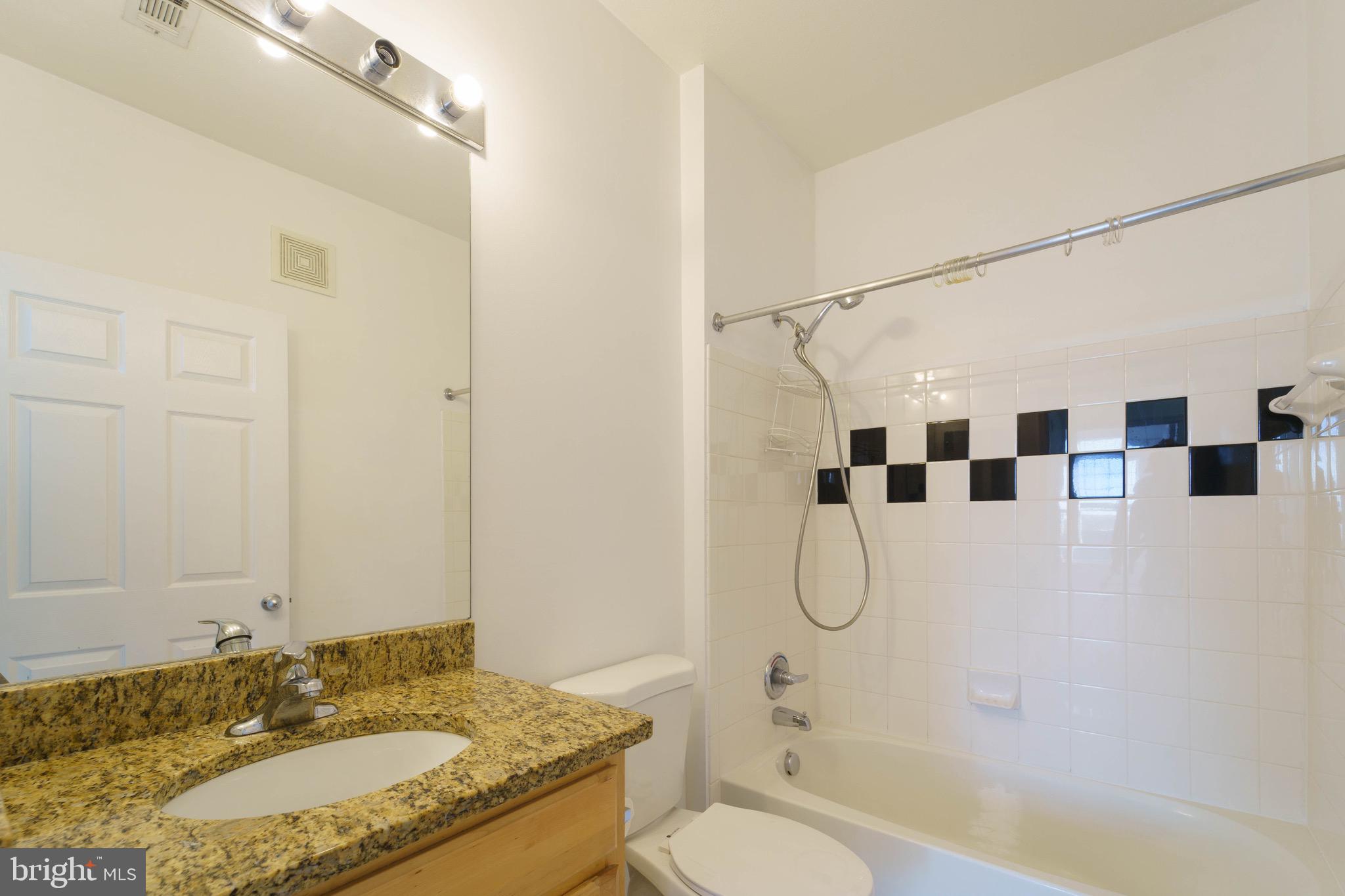 FAIRFAX RIDGE - Residential Lease