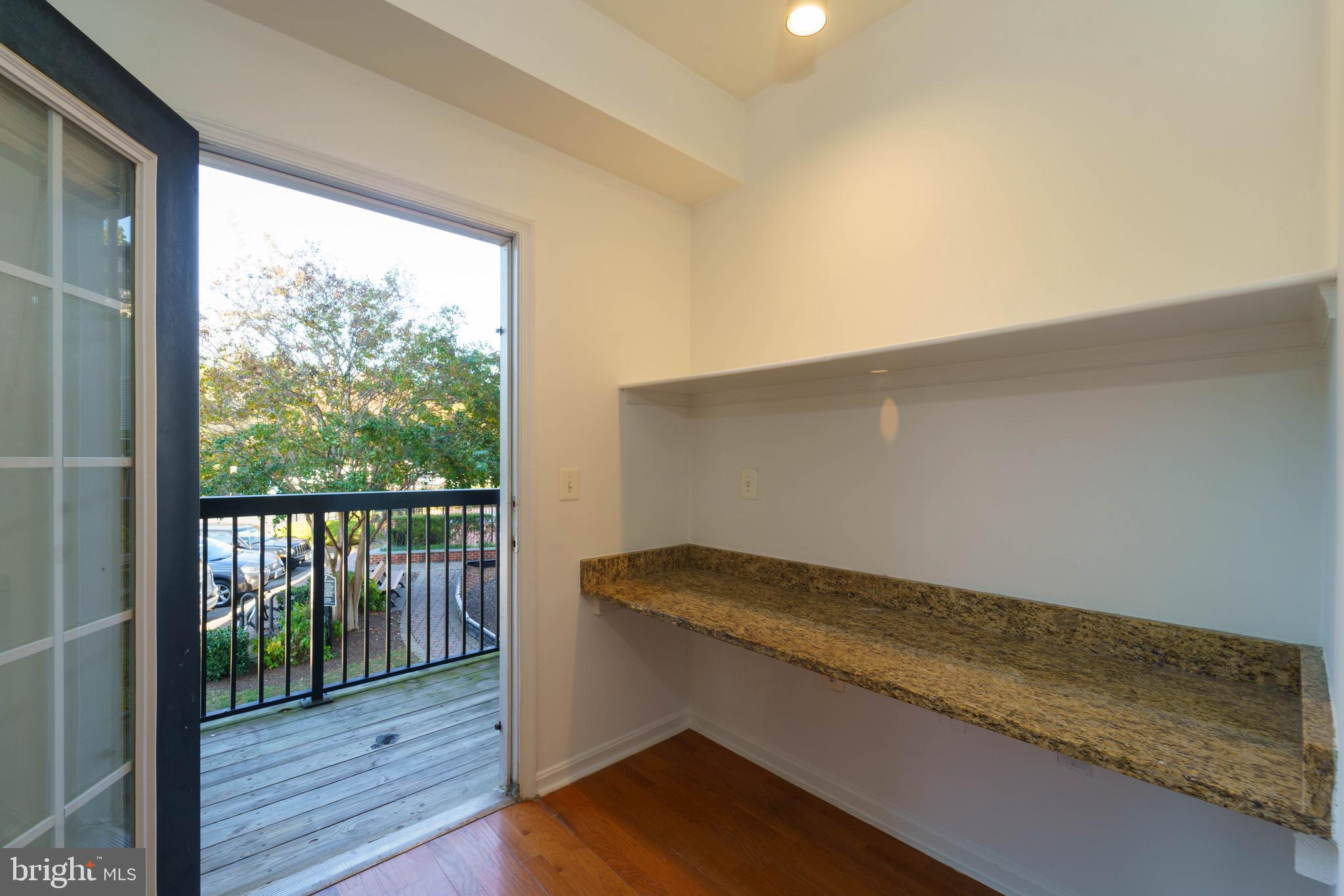 FAIRFAX RIDGE - Residential Lease