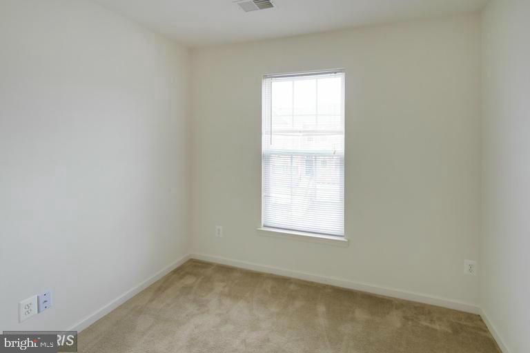 PORT POTOMAC - Residential Lease