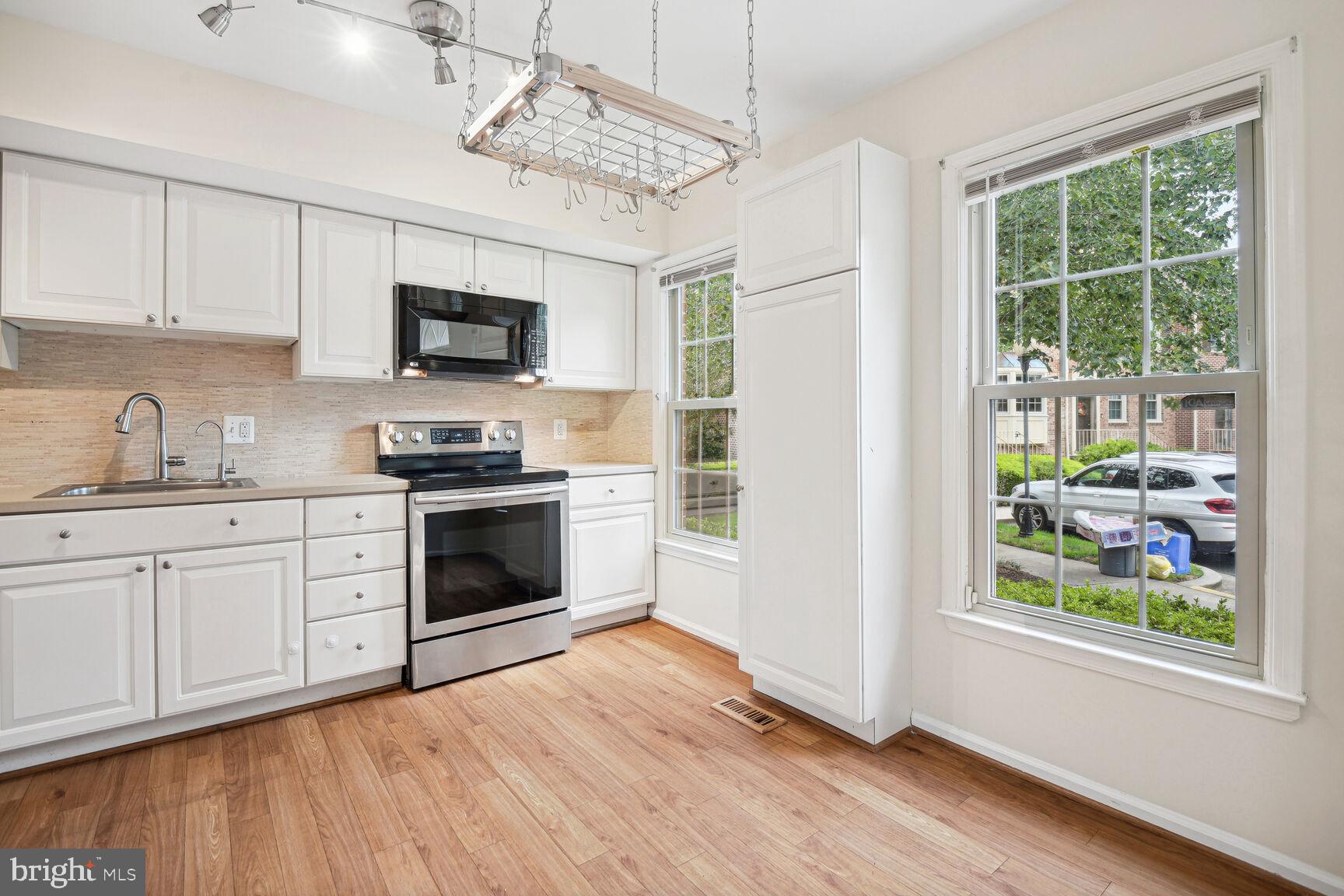 GROSVENOR PARK - Residential Lease