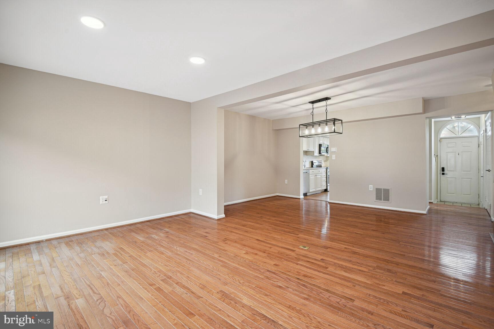 GROSVENOR PARK - Residential Lease