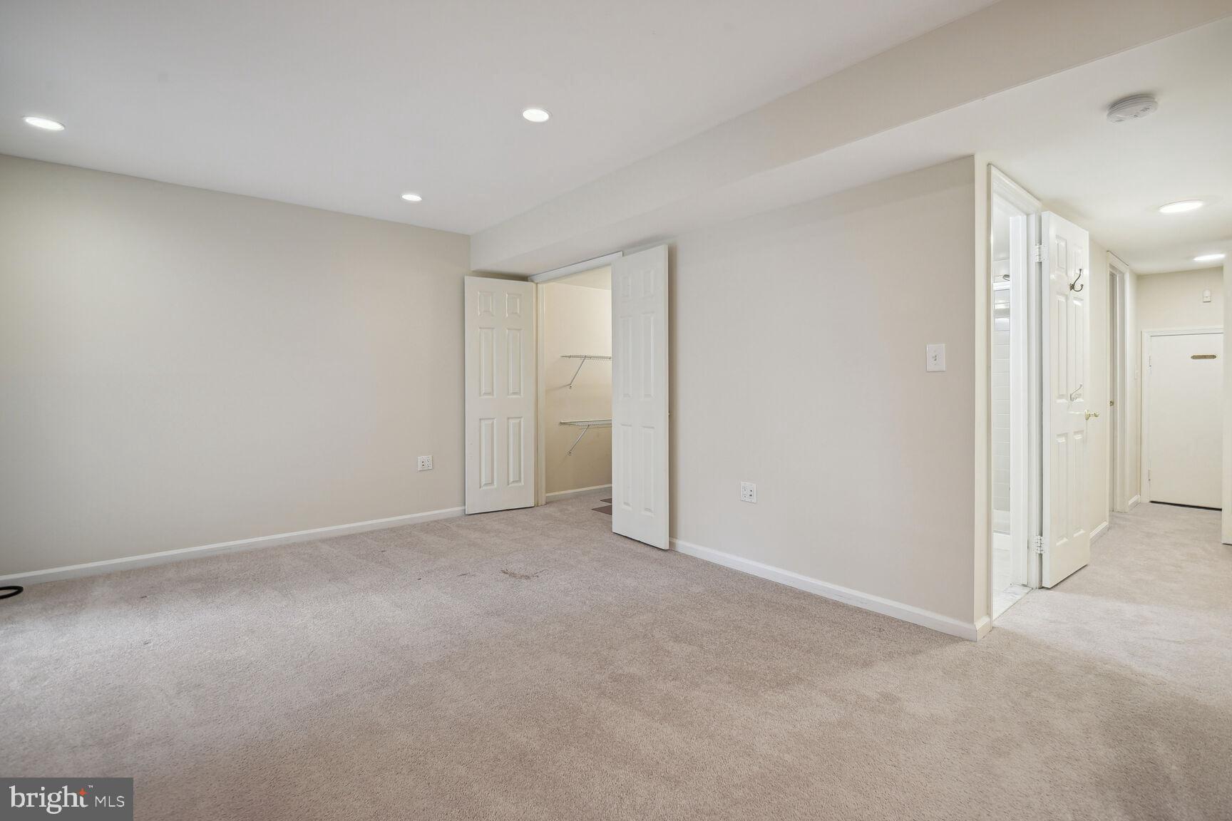 GROSVENOR PARK - Residential Lease