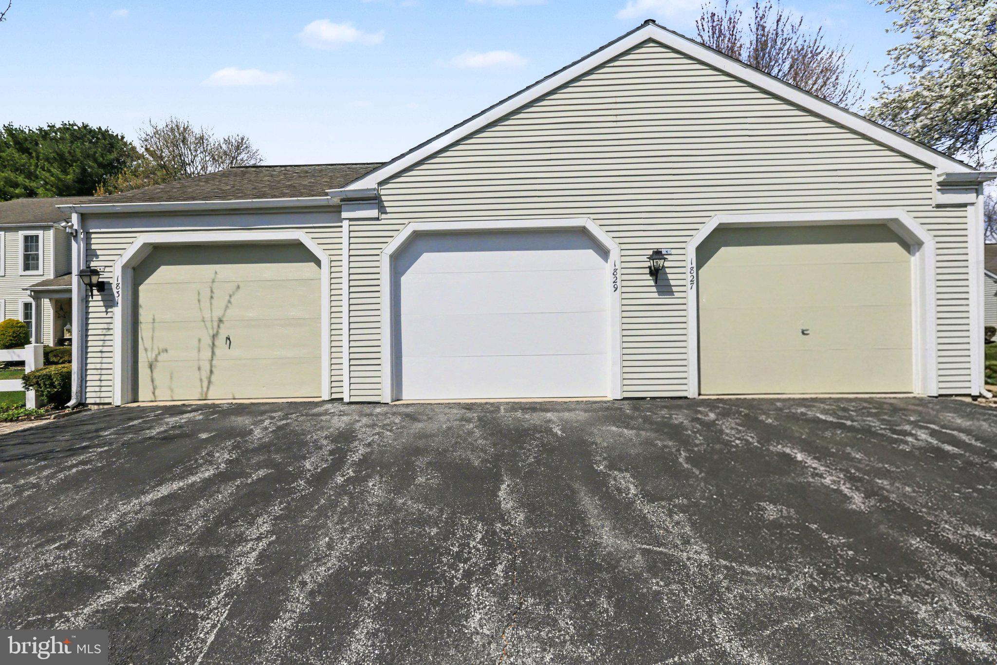 ROCKLEDGE - Residential