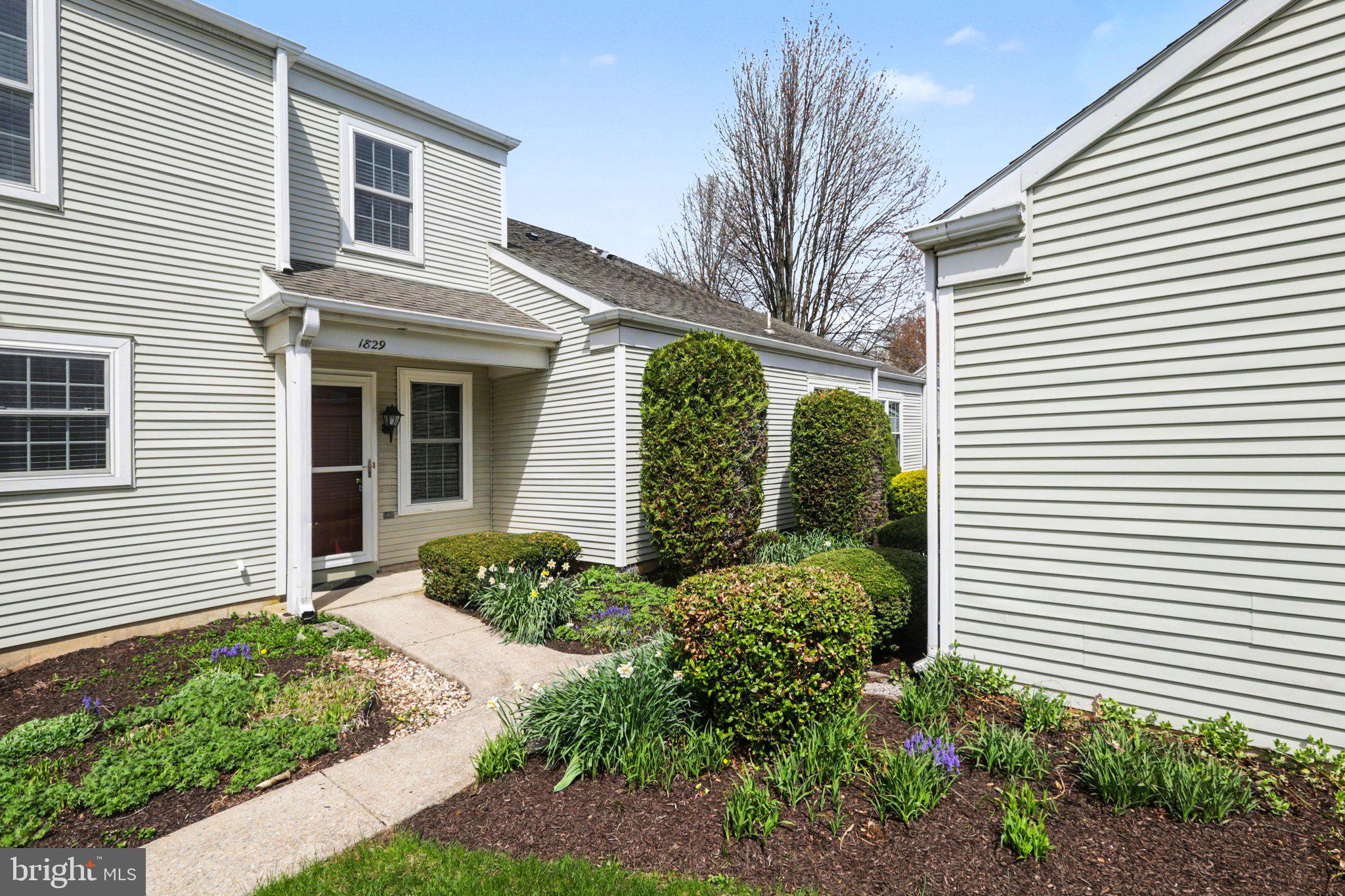 ROCKLEDGE - Residential