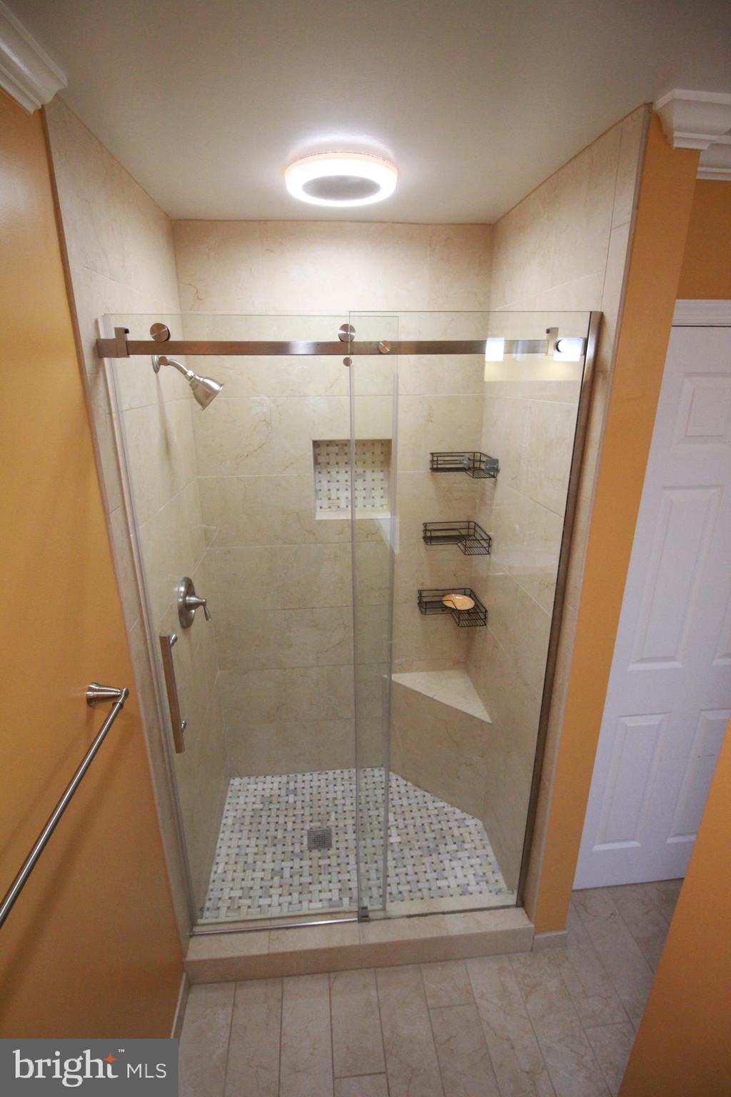 SUGARLAND RUN - Residential