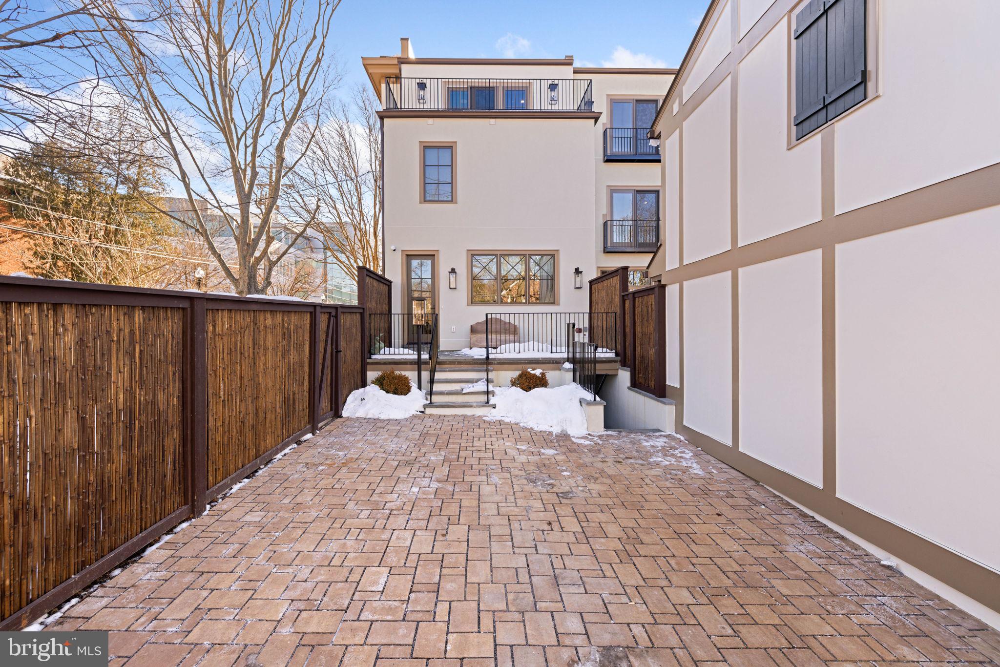 BURLEITH - Residential