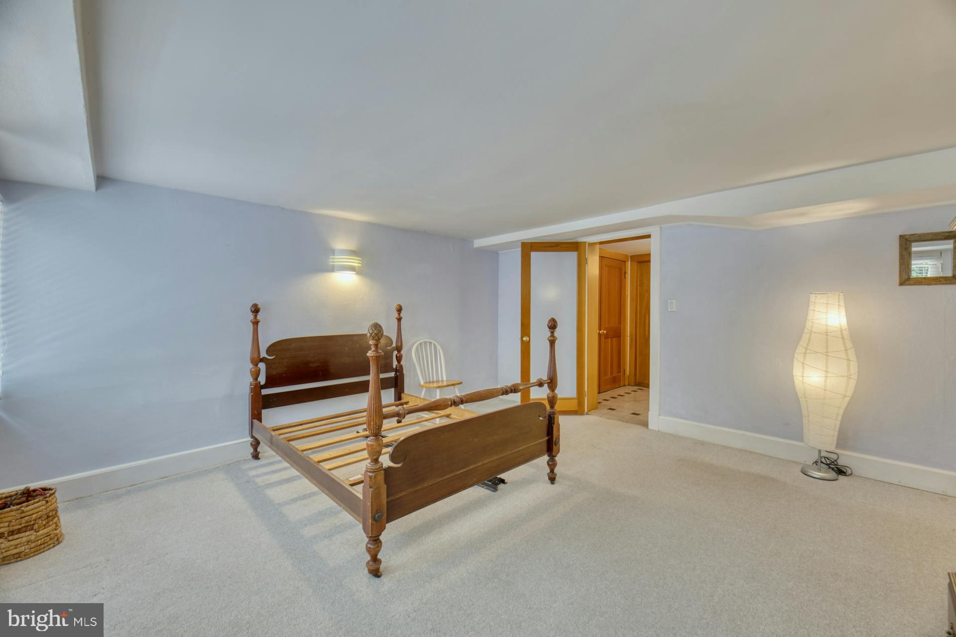 SHIRLEY WOODS - Residential