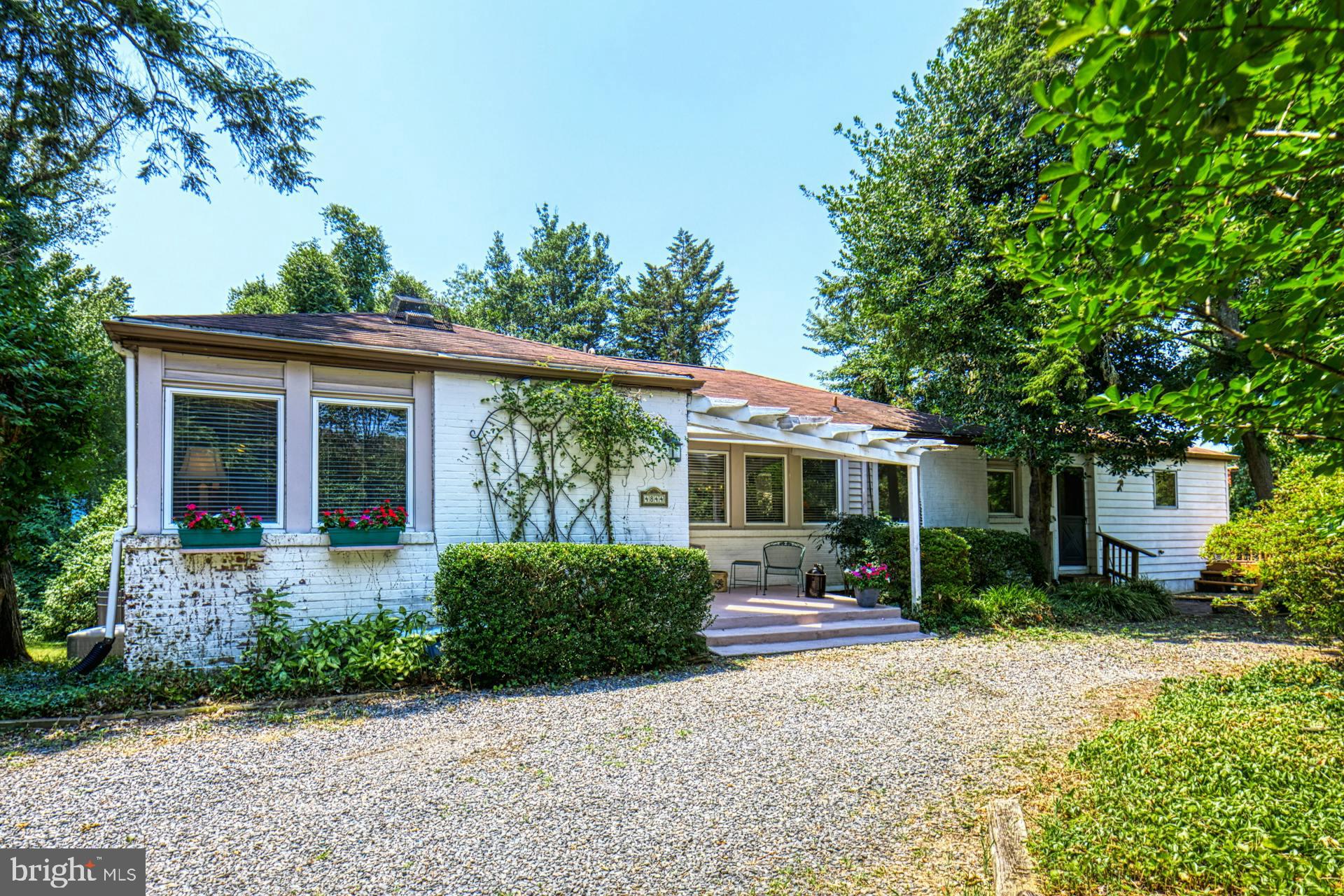 SHIRLEY WOODS - Residential