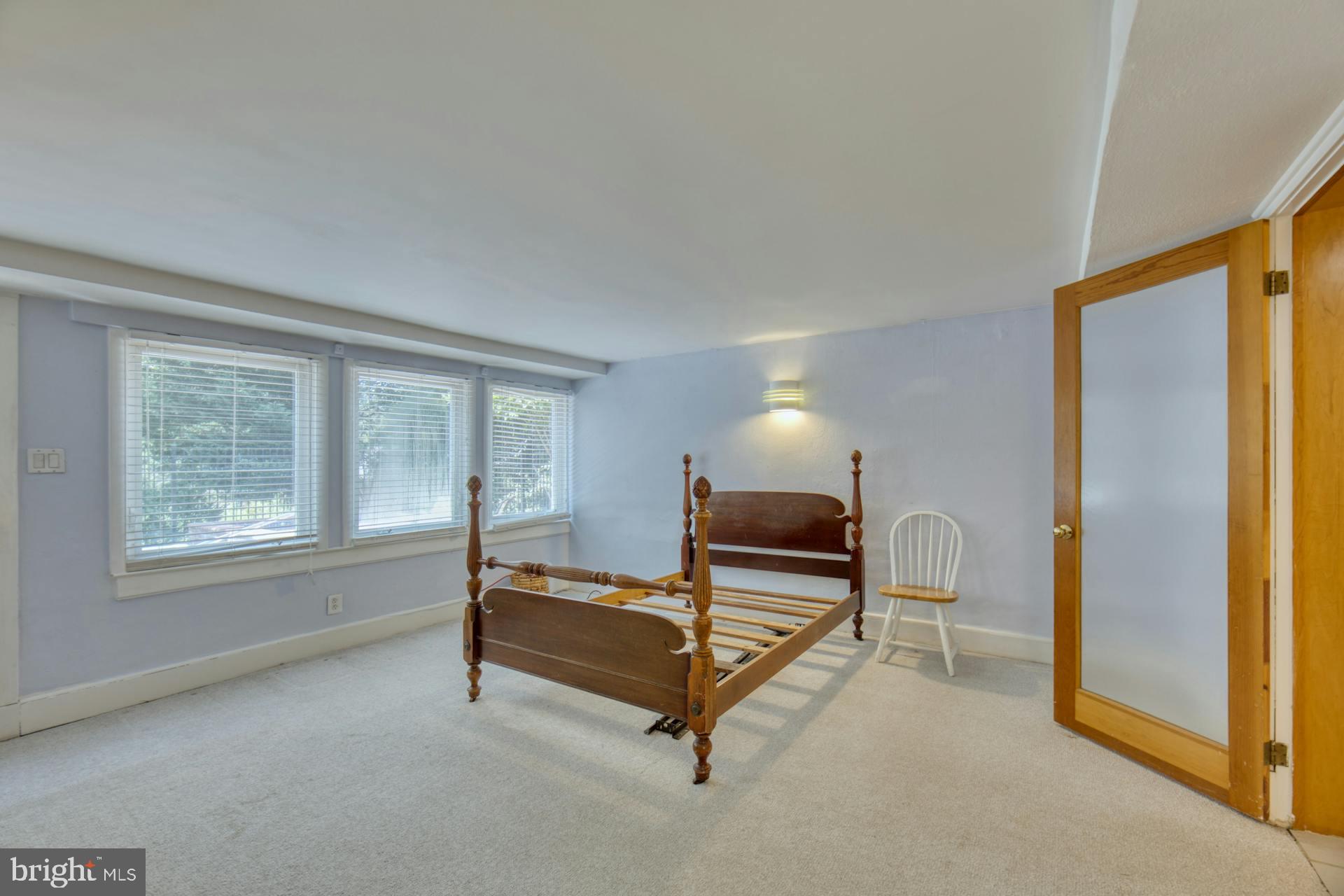 SHIRLEY WOODS - Residential