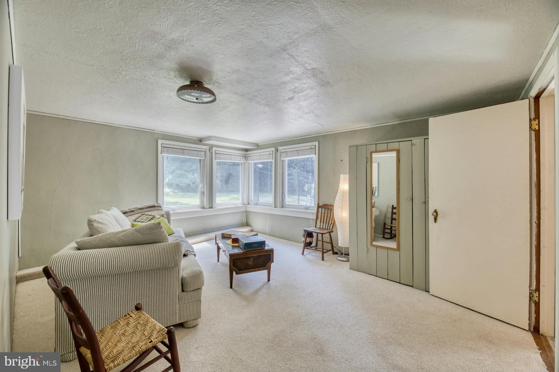 SHIRLEY WOODS - Residential