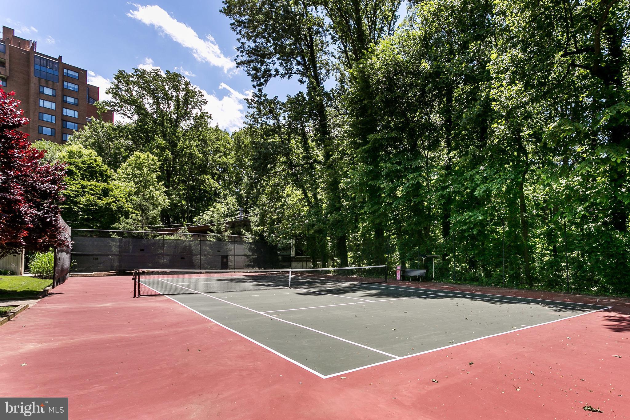 CROSS KEYS - Residential