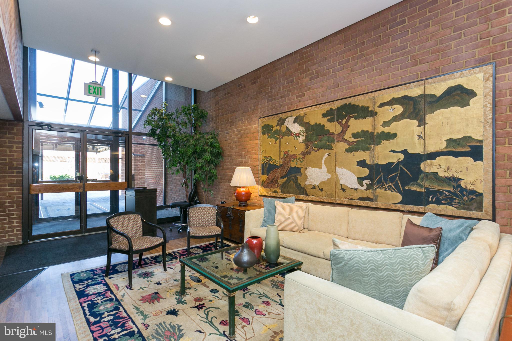 CROSS KEYS - Residential