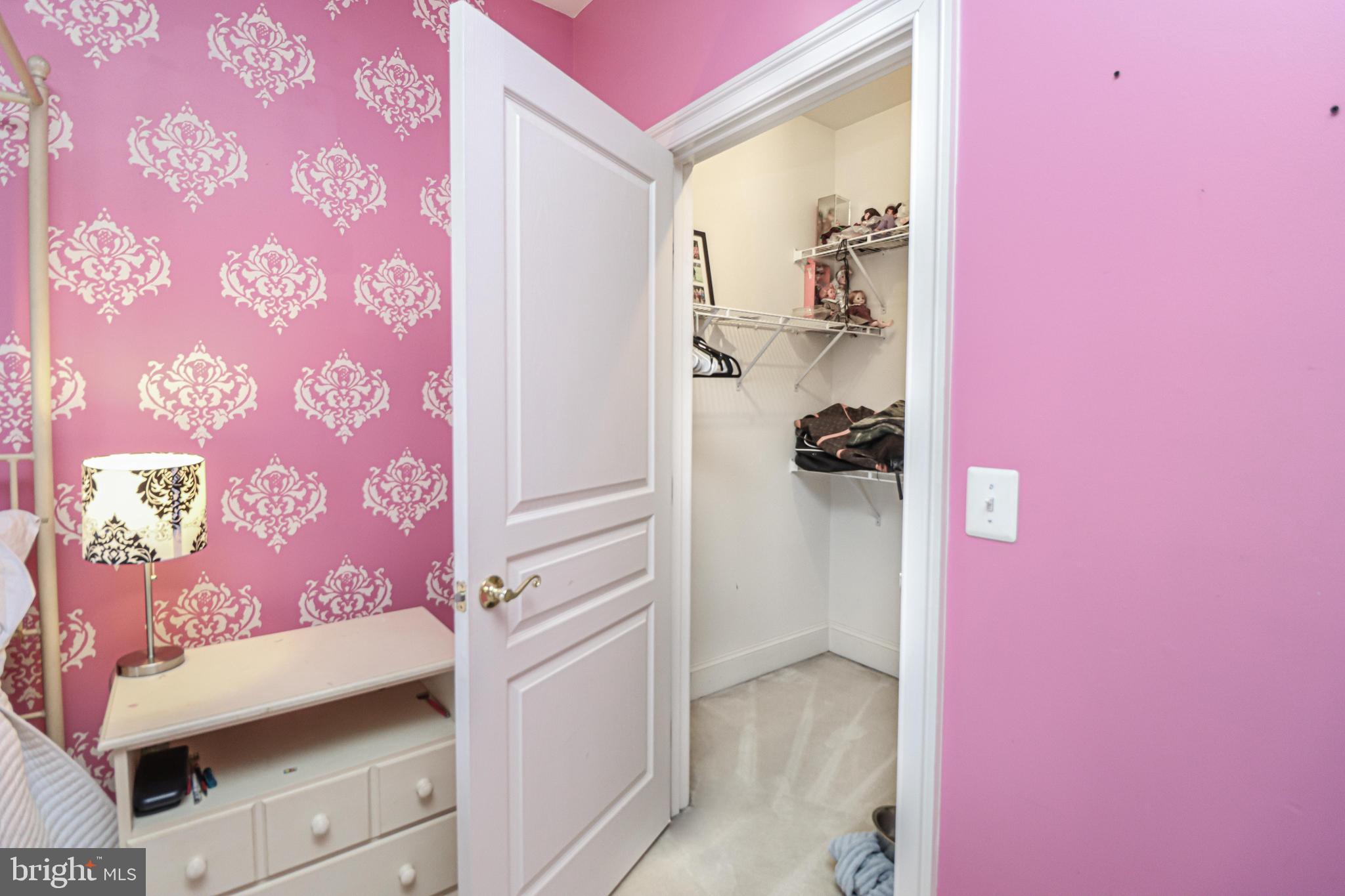 CEDAR CREST - Residential