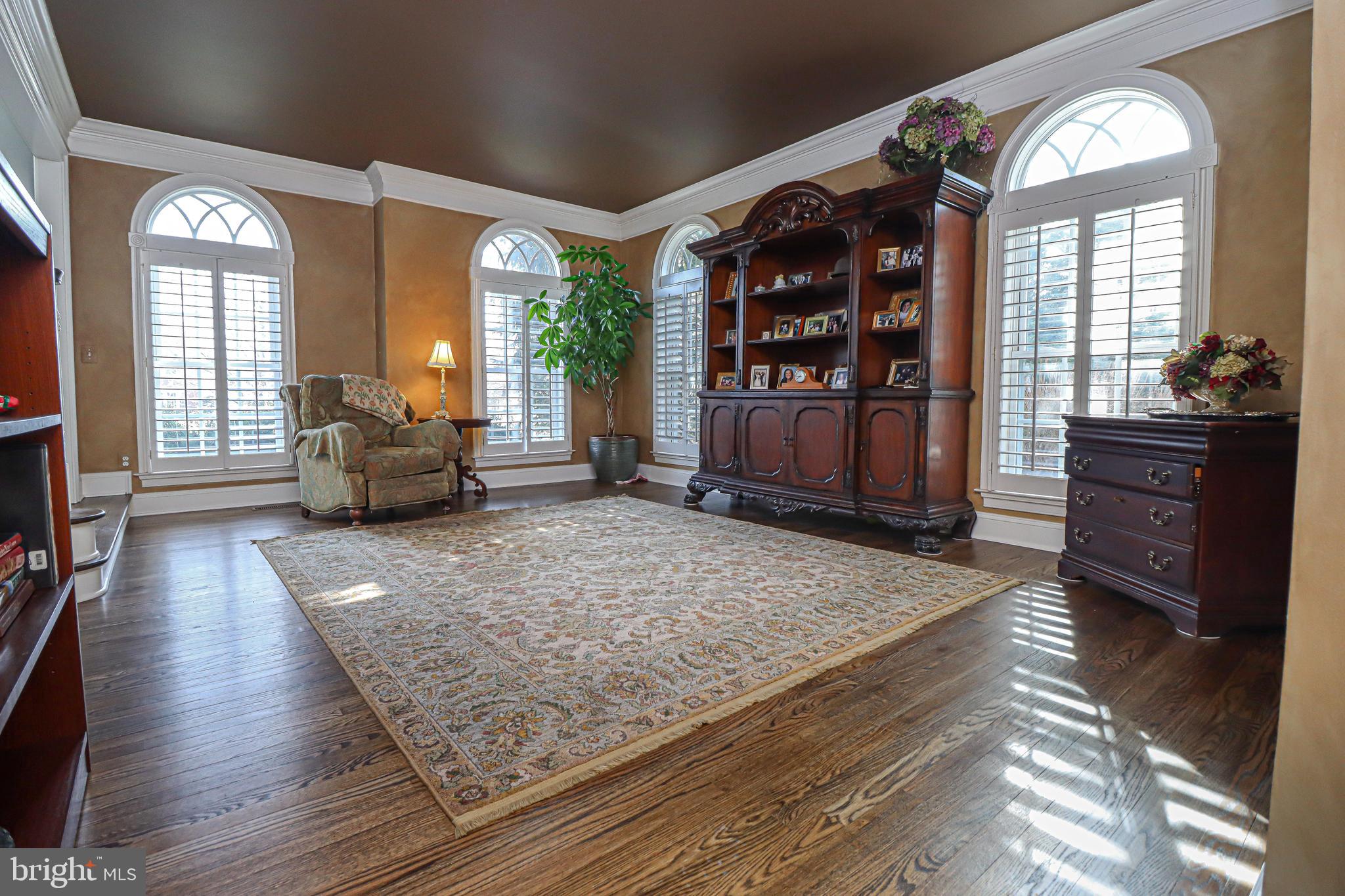 CEDAR CREST - Residential