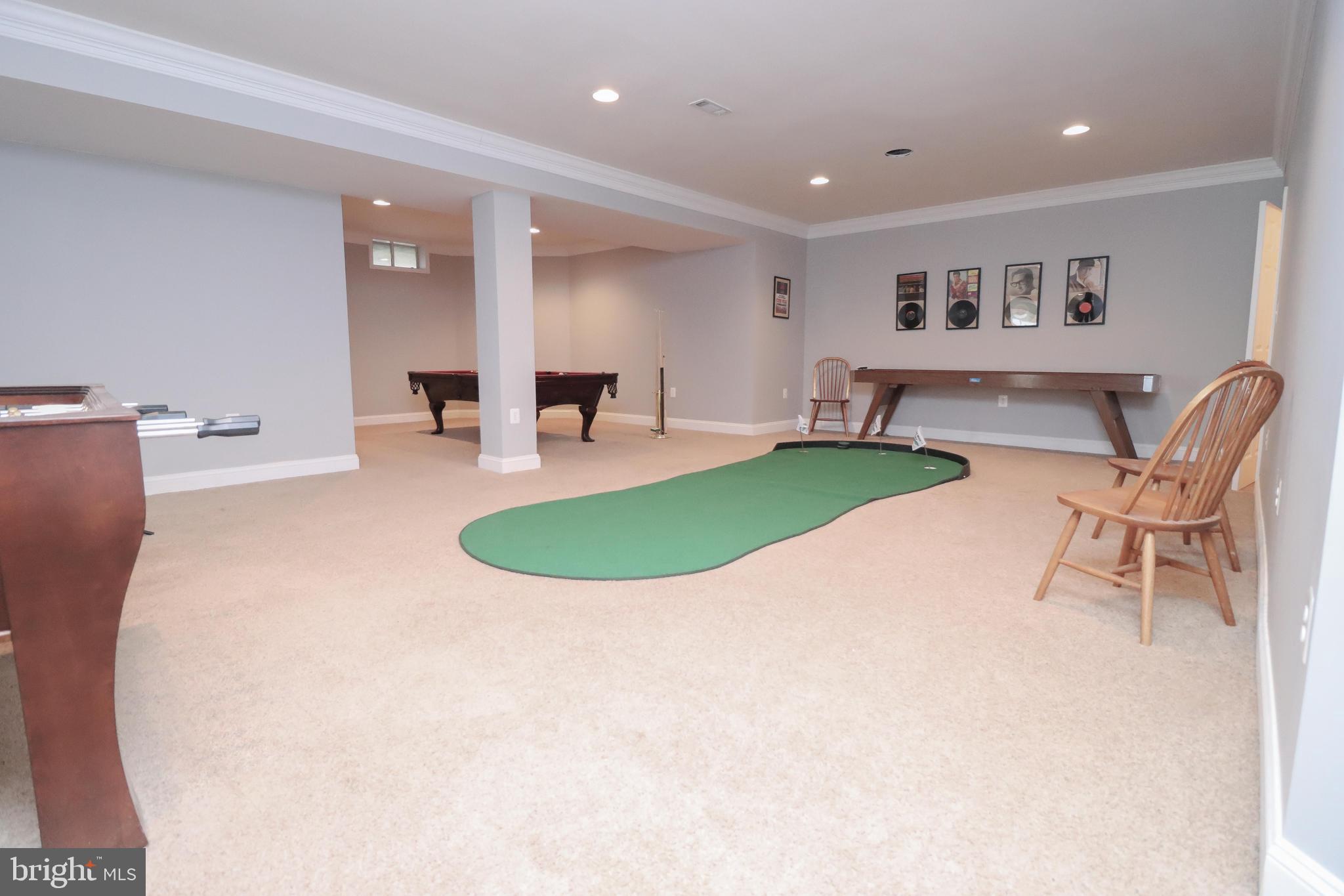 CEDAR CREST - Residential