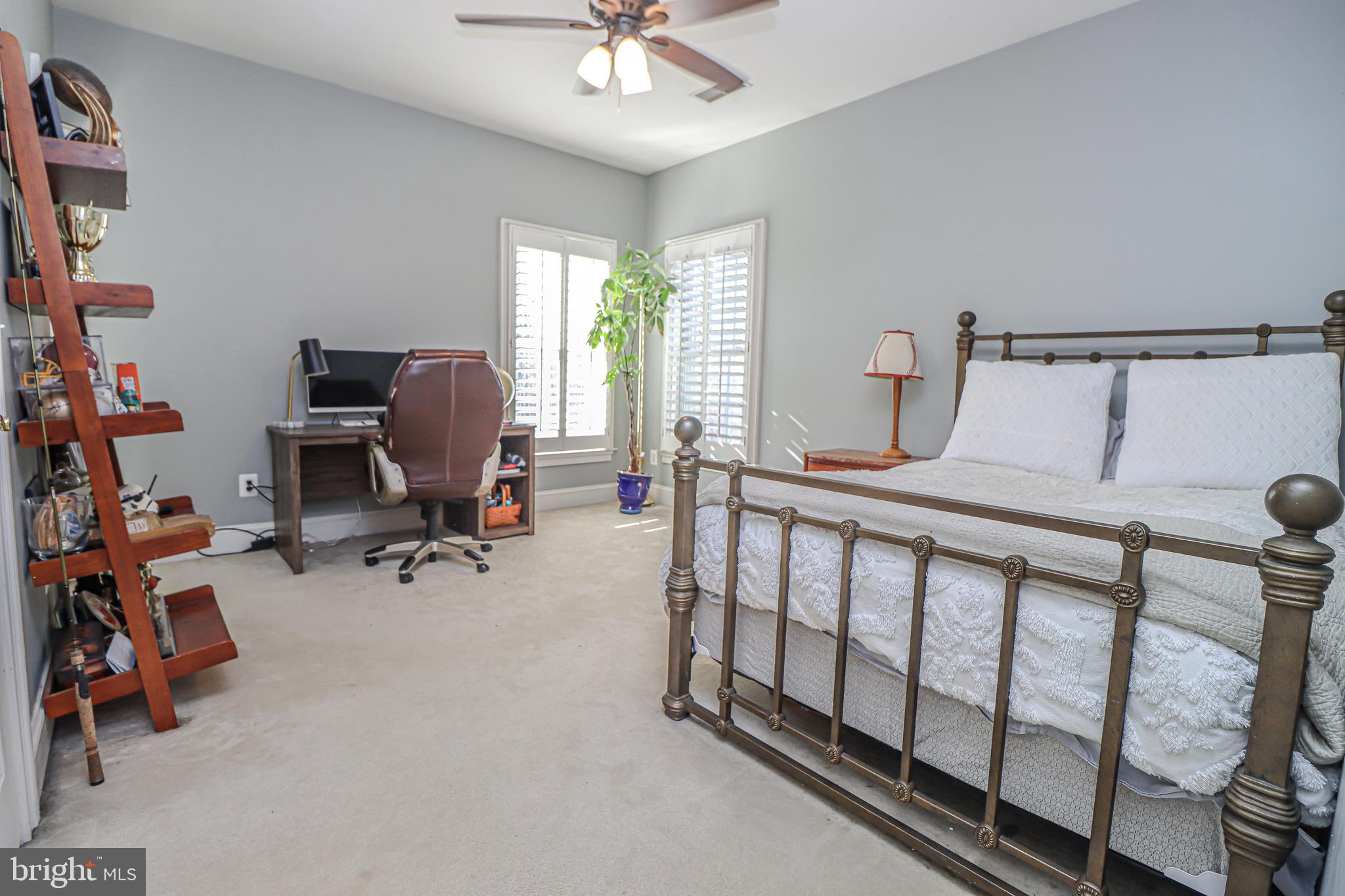 CEDAR CREST - Residential