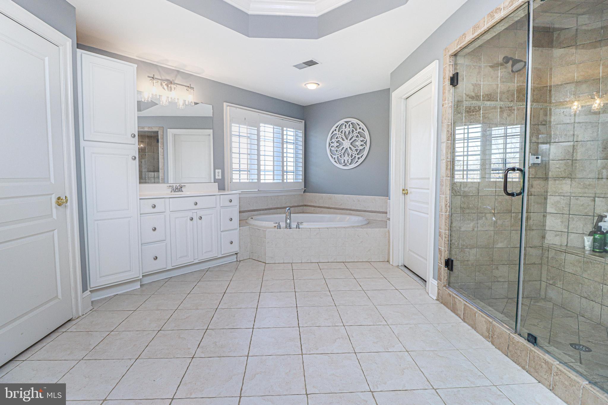 CEDAR CREST - Residential