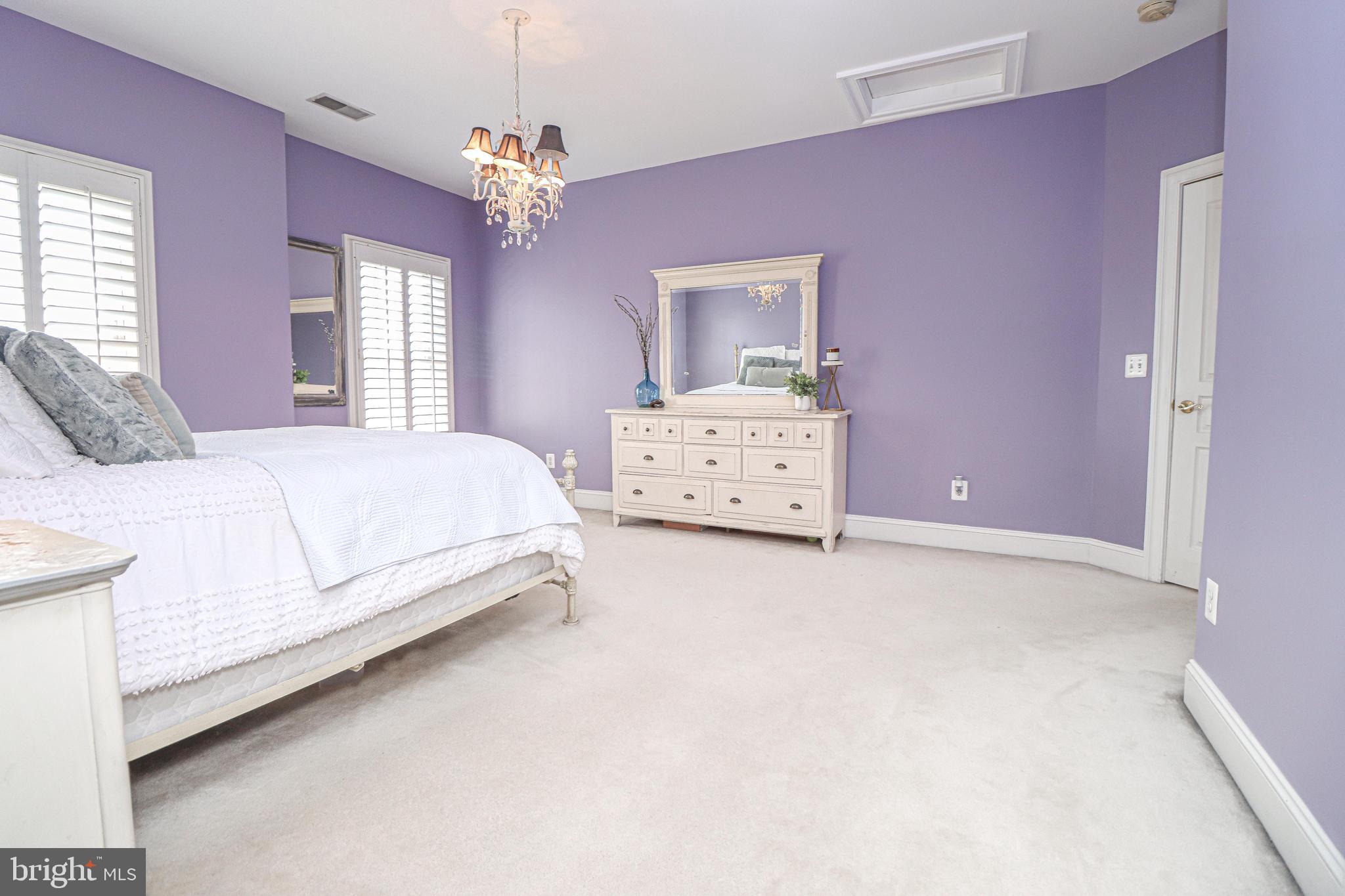 CEDAR CREST - Residential