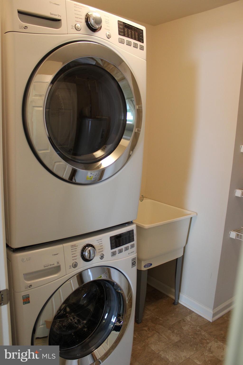 PARKLANDS AT WATKINS MILL - Residential Lease