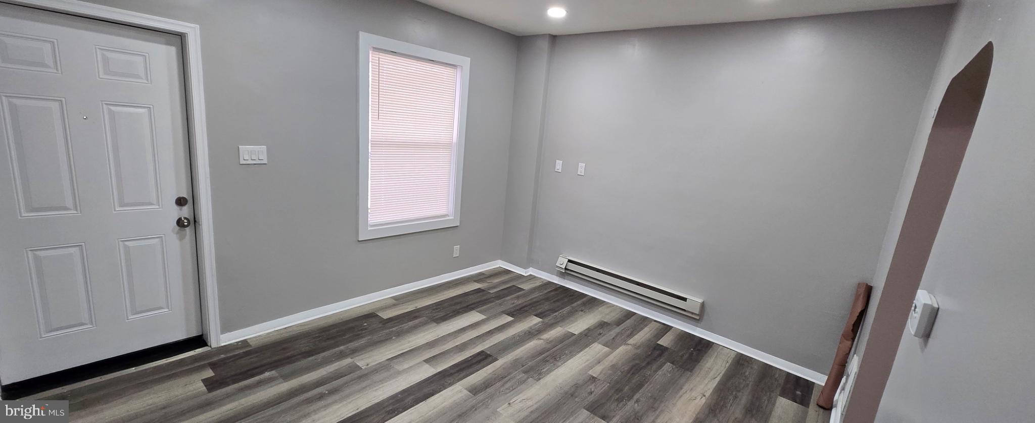 ROXBOROUGH - Residential