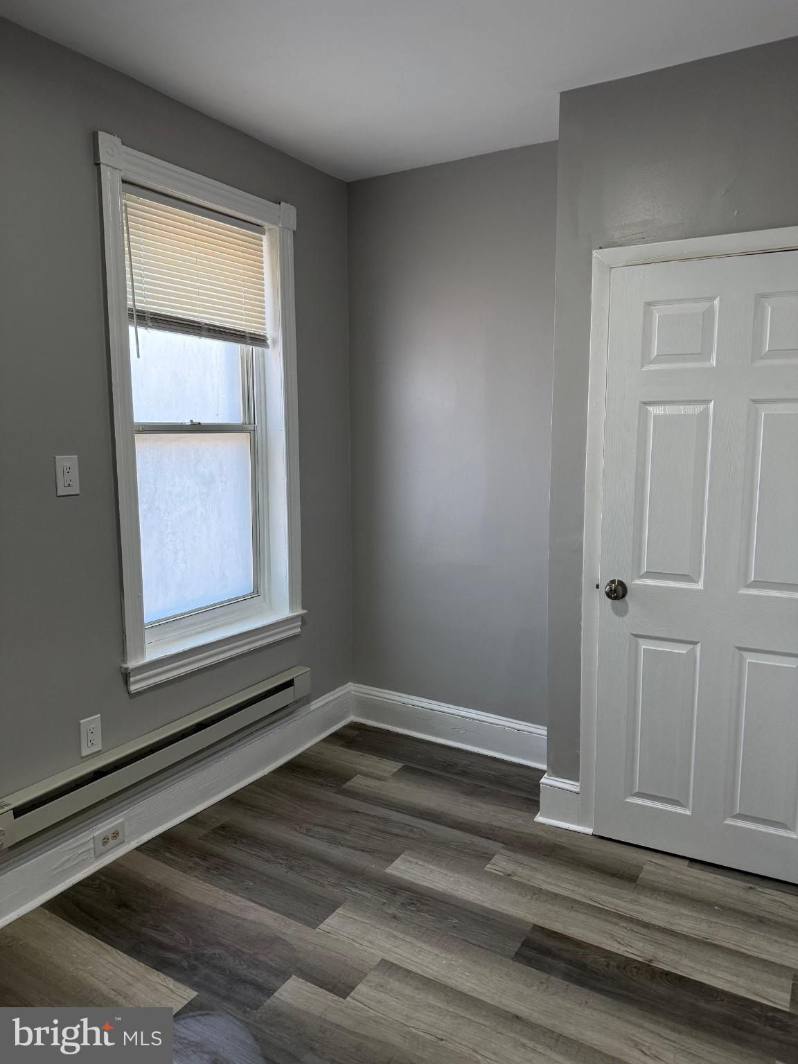 ROXBOROUGH - Residential