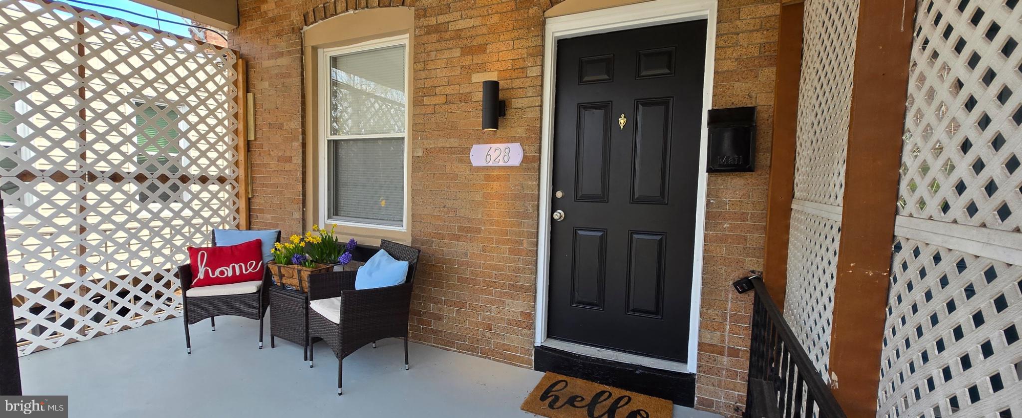 ROXBOROUGH - Residential