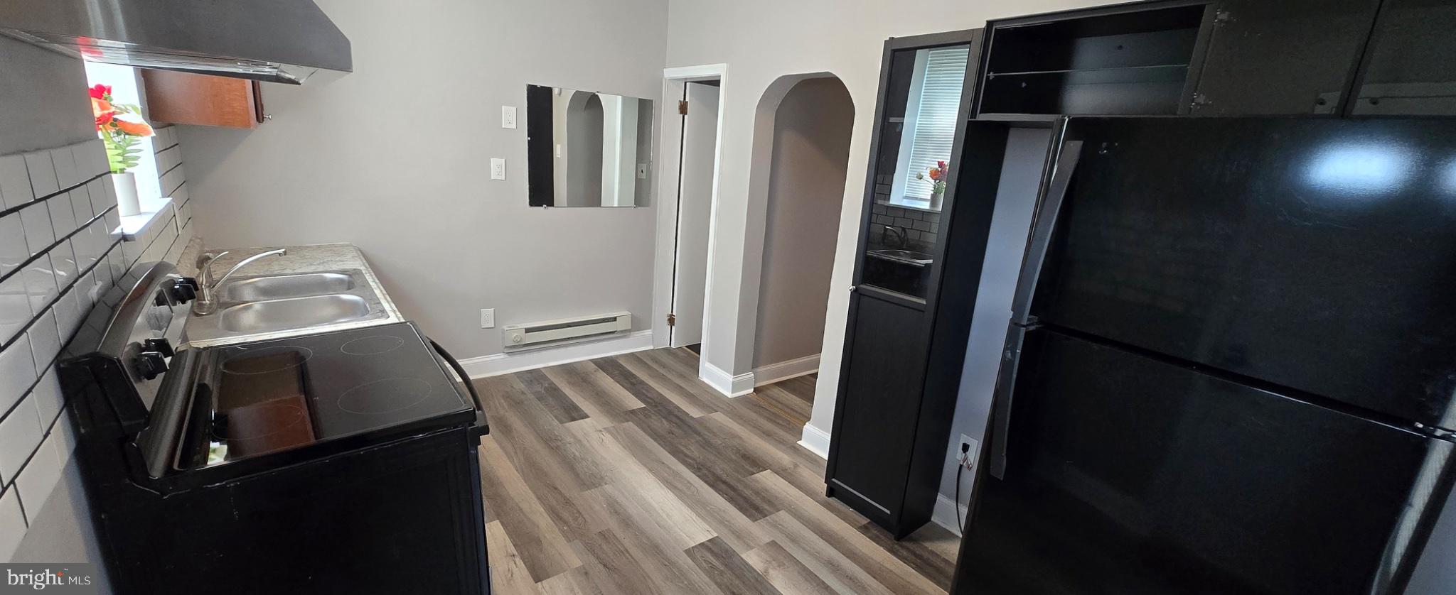 ROXBOROUGH - Residential